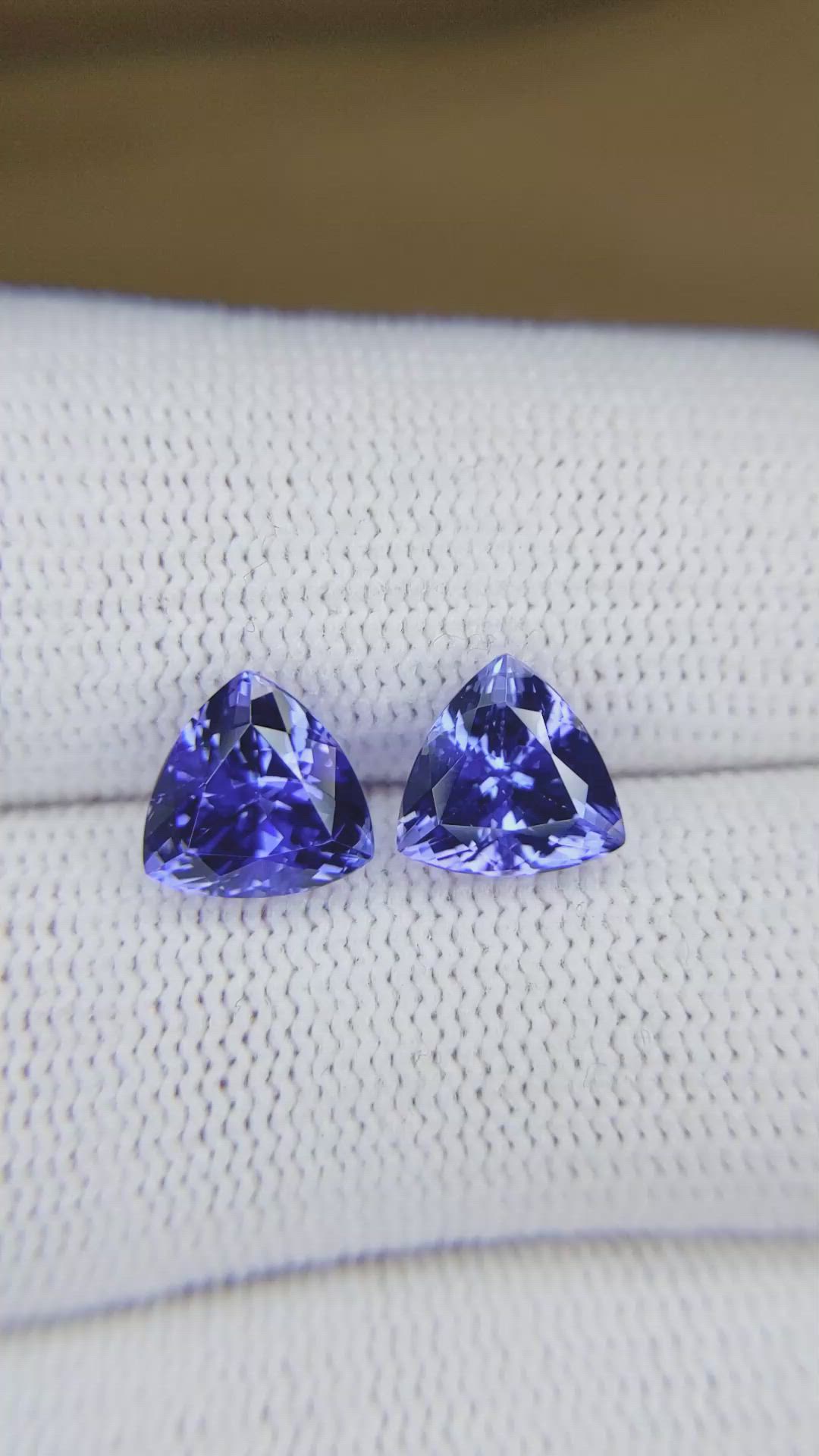 4.38 Ct.Tw.Total Carat Weight Violetish Blue Tanzanite Pair from Tanzania Size Video