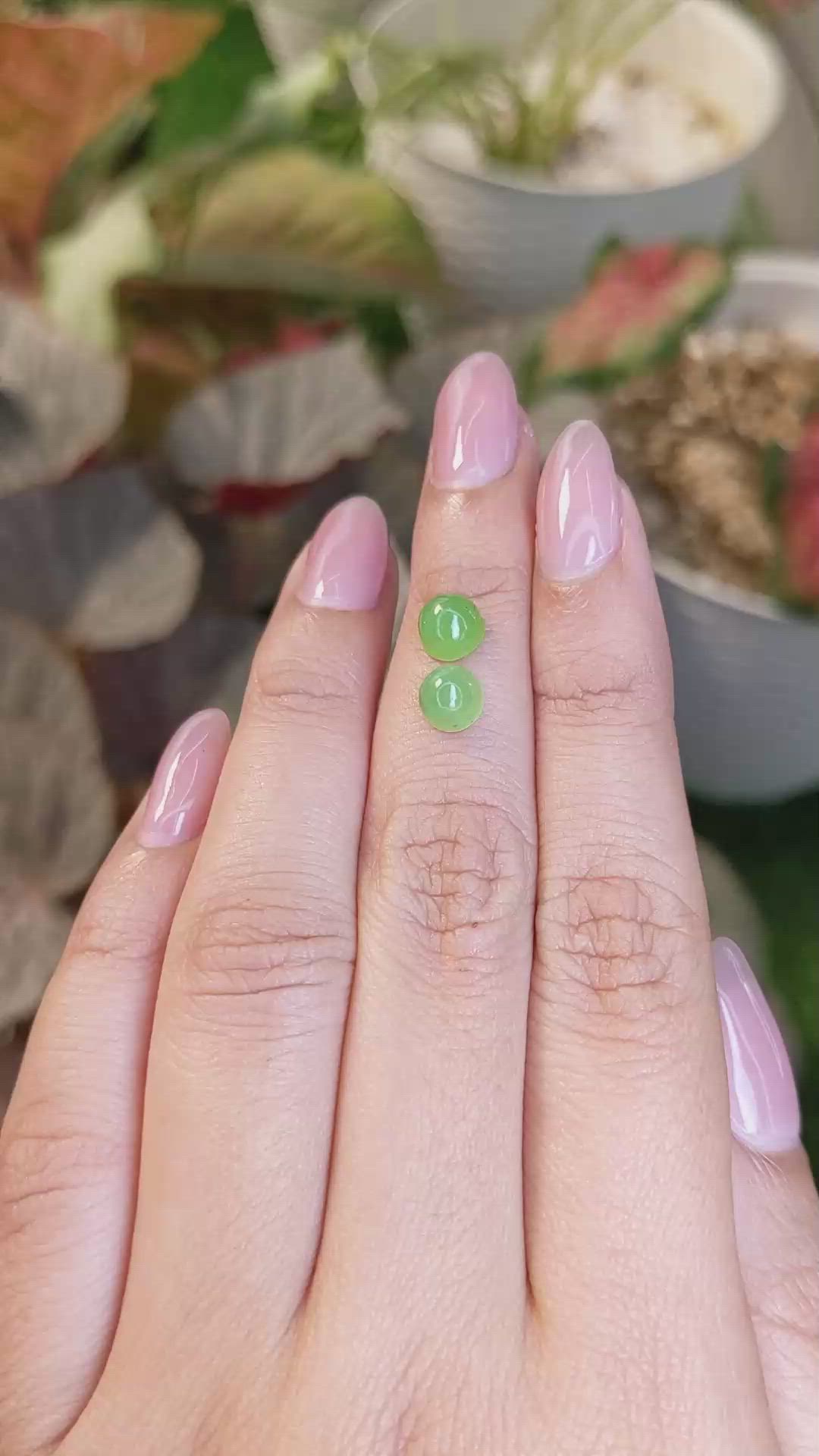 2.67&nbsp;Ct.Tw.Total Carat Weight Yellowish Green Cabochon Jade Pair from Burma (Myanmar) Size Video