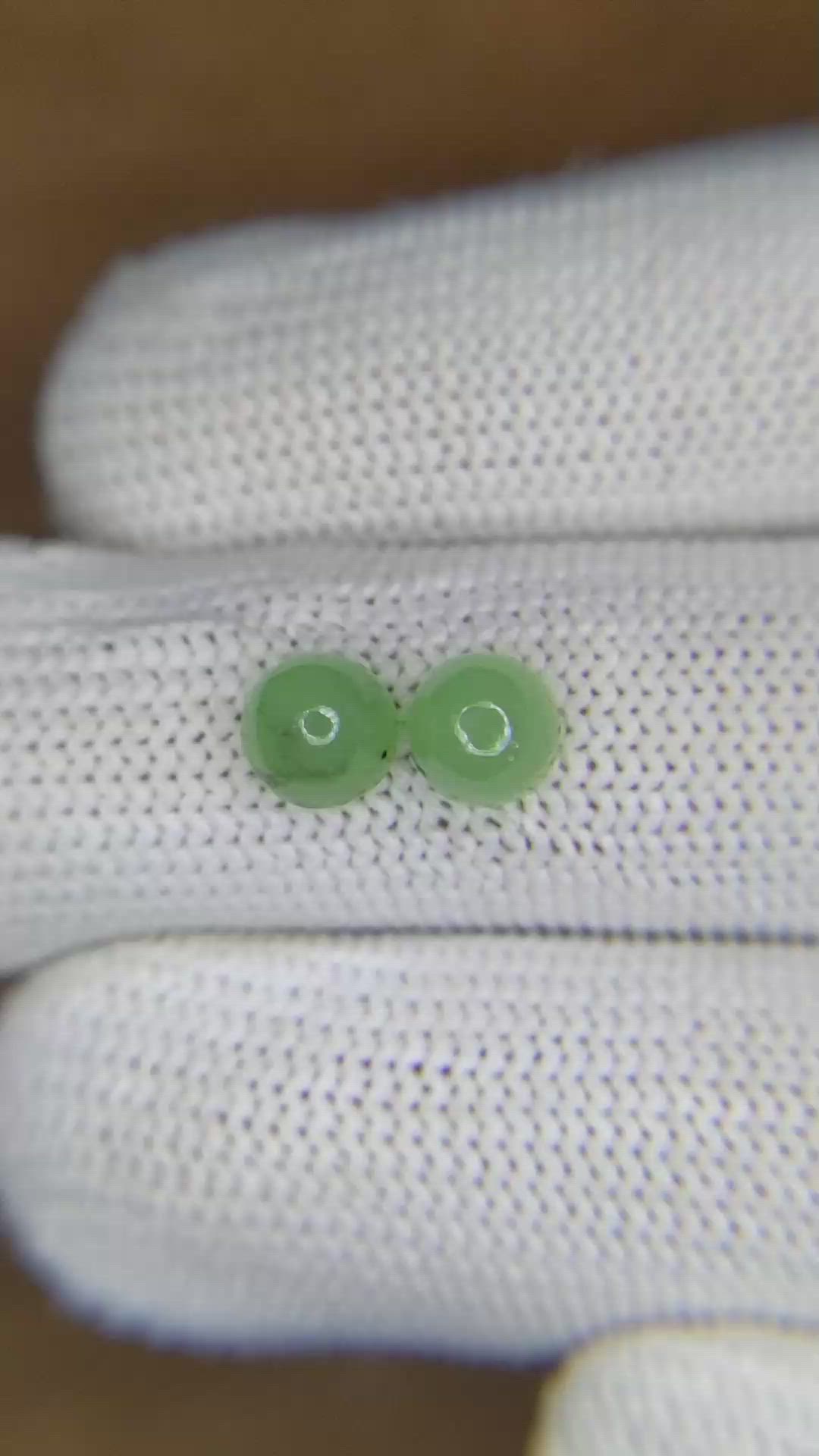 2.51&nbsp;Ct.Tw.Total Carat Weight Yellowish Green Cabochon Jade Pair from Burma (Myanmar) Size Video