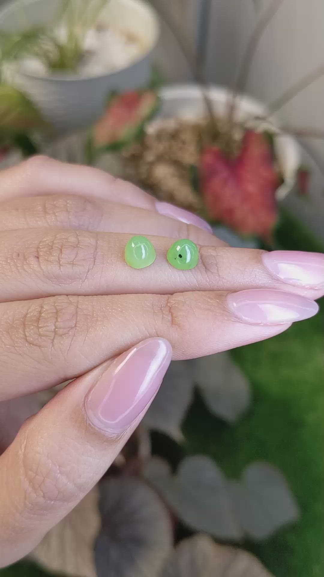 2.81&nbsp;Ct.Tw.Total Carat Weight Green Cabochon Jade Pair from Burma (Myanmar) Size Video