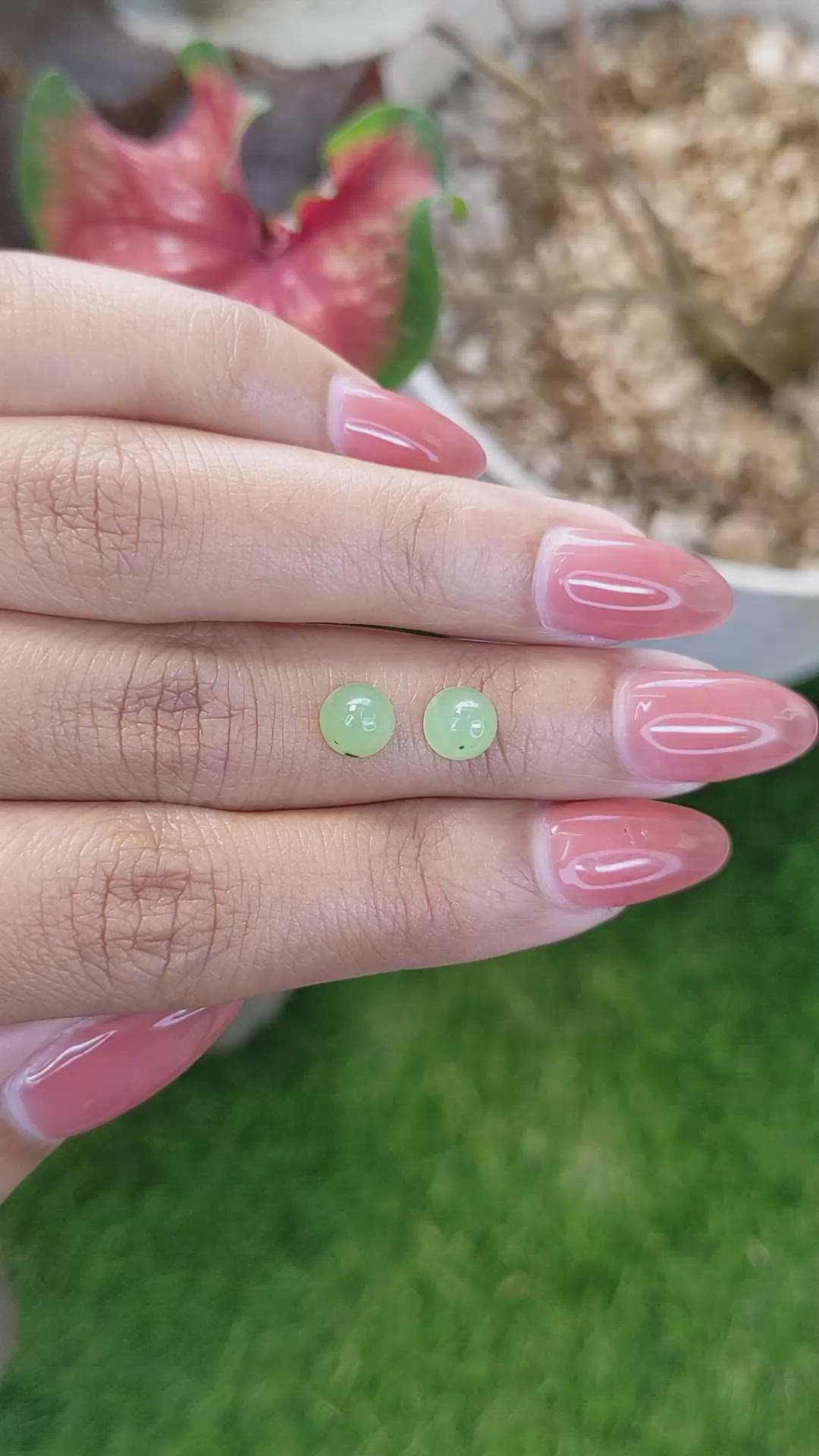 2.68&nbsp;Ct.Tw.Total Carat Weight Green Cabochon Jade Pair from Burma (Myanmar) Size Video