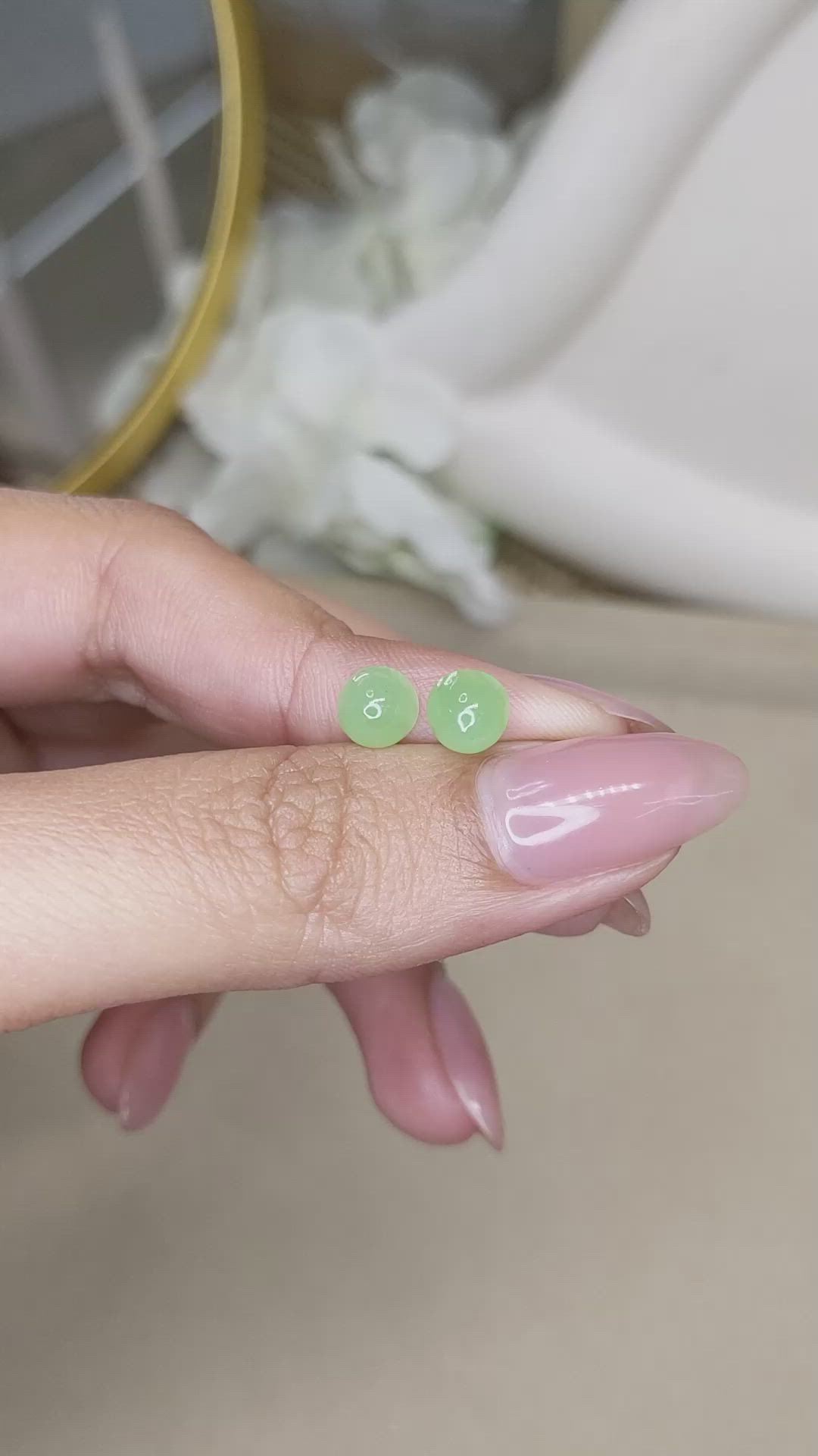 2.79&nbsp;Ct.Tw.Total Carat Weight Green Cabochon Jade Pair from Burma (Myanmar) Size Video
