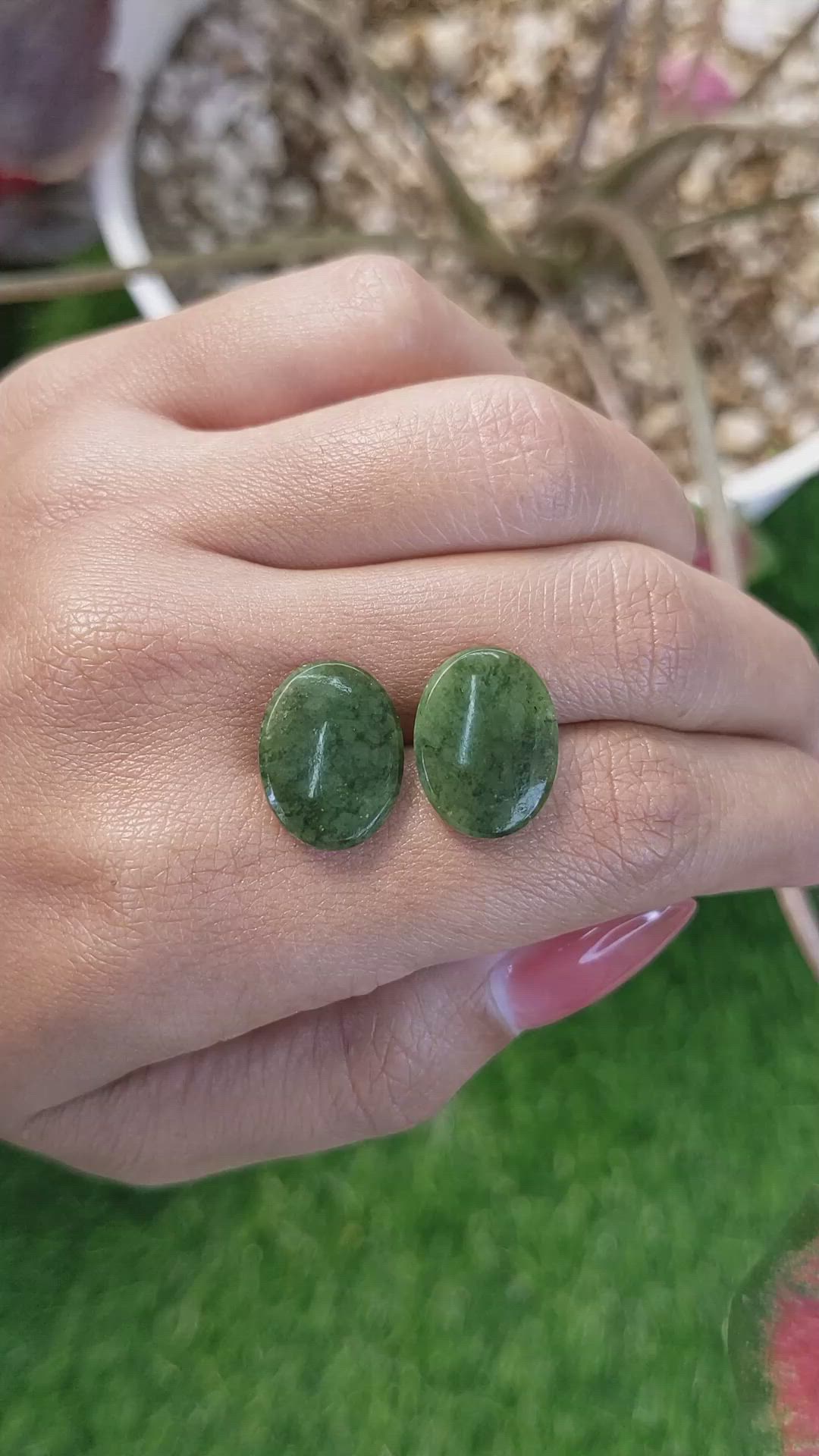 11.10&nbsp;Ct.Tw.Total Carat Weight Green Jade Pair from Burma (Myanmar) Size Video