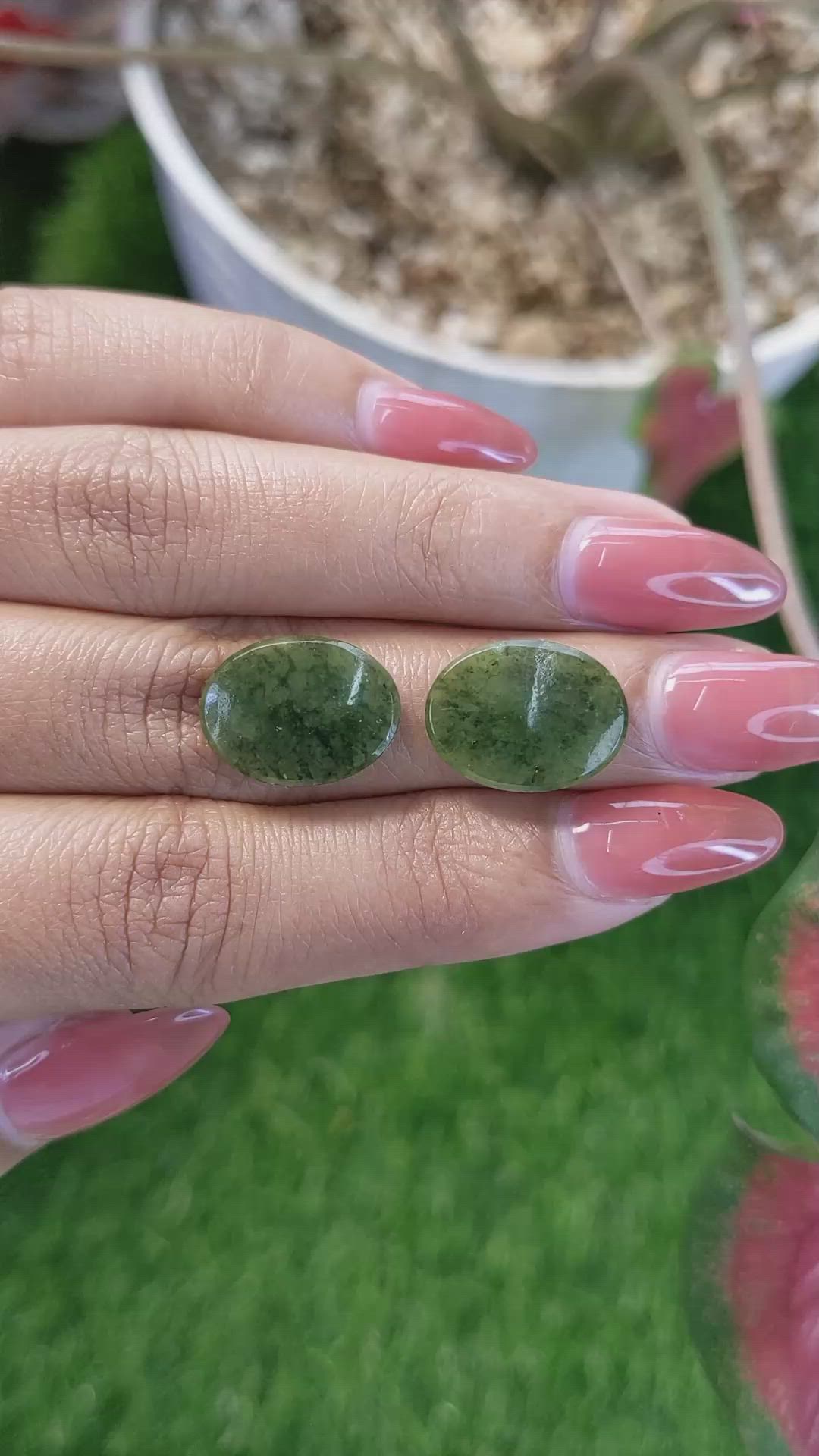 11.10&nbsp;Ct.Tw.Total Carat Weight Green Jade Pair from Burma (Myanmar) Size Video