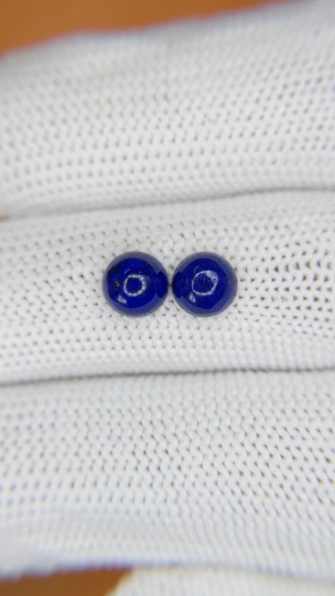 1.60&nbsp;Ct.Tw.Total Carat Weight Cabochon Lapis Pair from Afghanistan Size Video