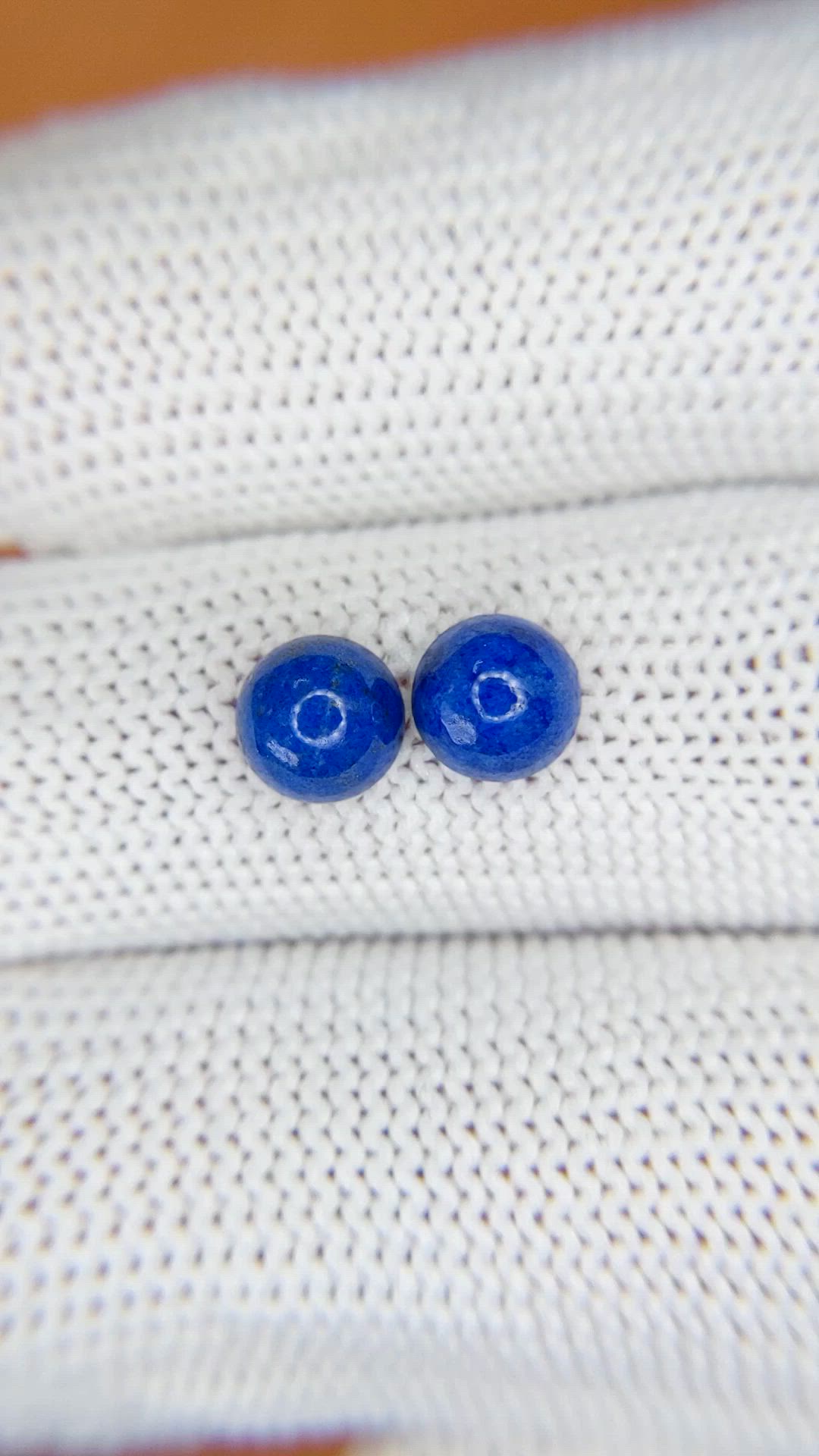 1.85&nbsp;Ct.Tw.Total Carat Weight Cabochon Lapis Pair from Afghanistan Size Video