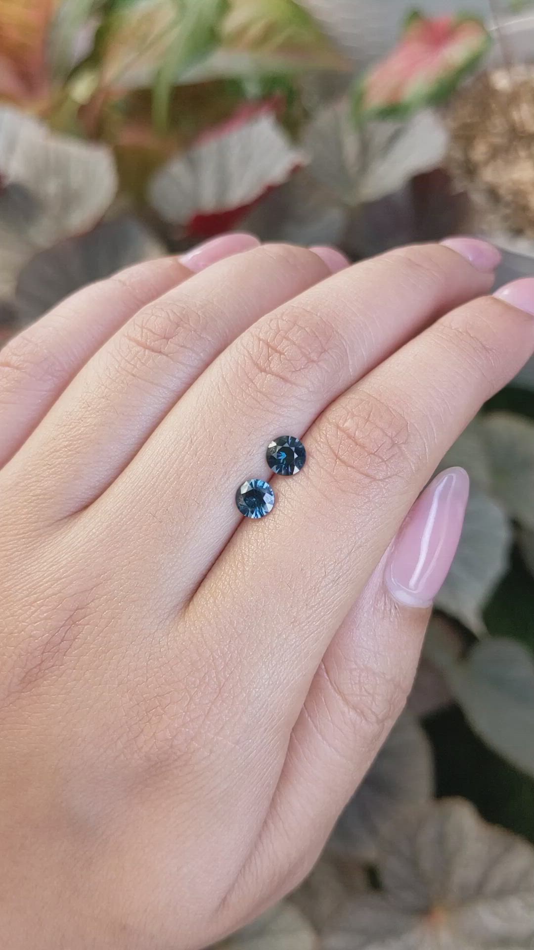 1.03&nbsp;Ct.Tw.Total Carat Weight Greenish Blue Spinel Pair from Ceylon (Sri Lanka) Size Video