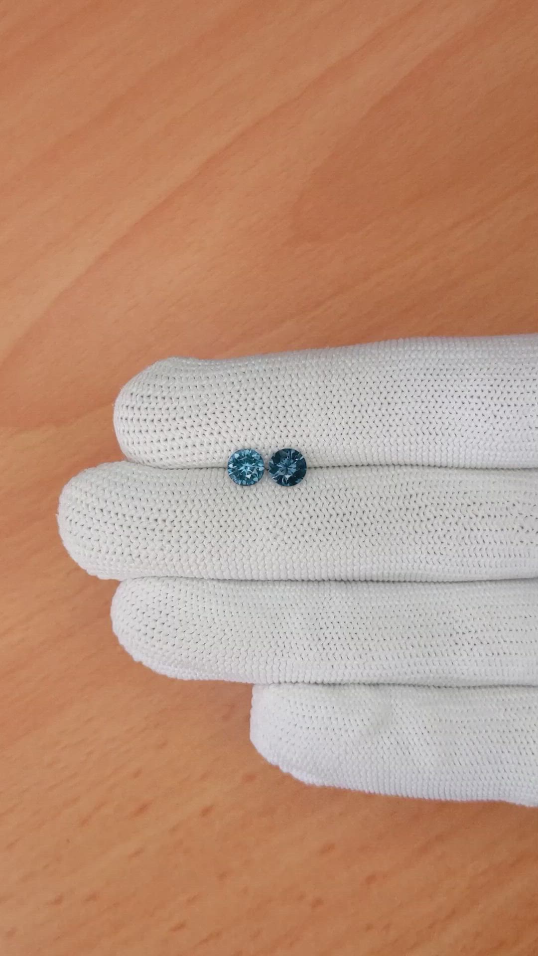1.03&nbsp;Ct.Tw.Total Carat Weight Greenish Blue Spinel Pair from Ceylon (Sri Lanka) Size Video