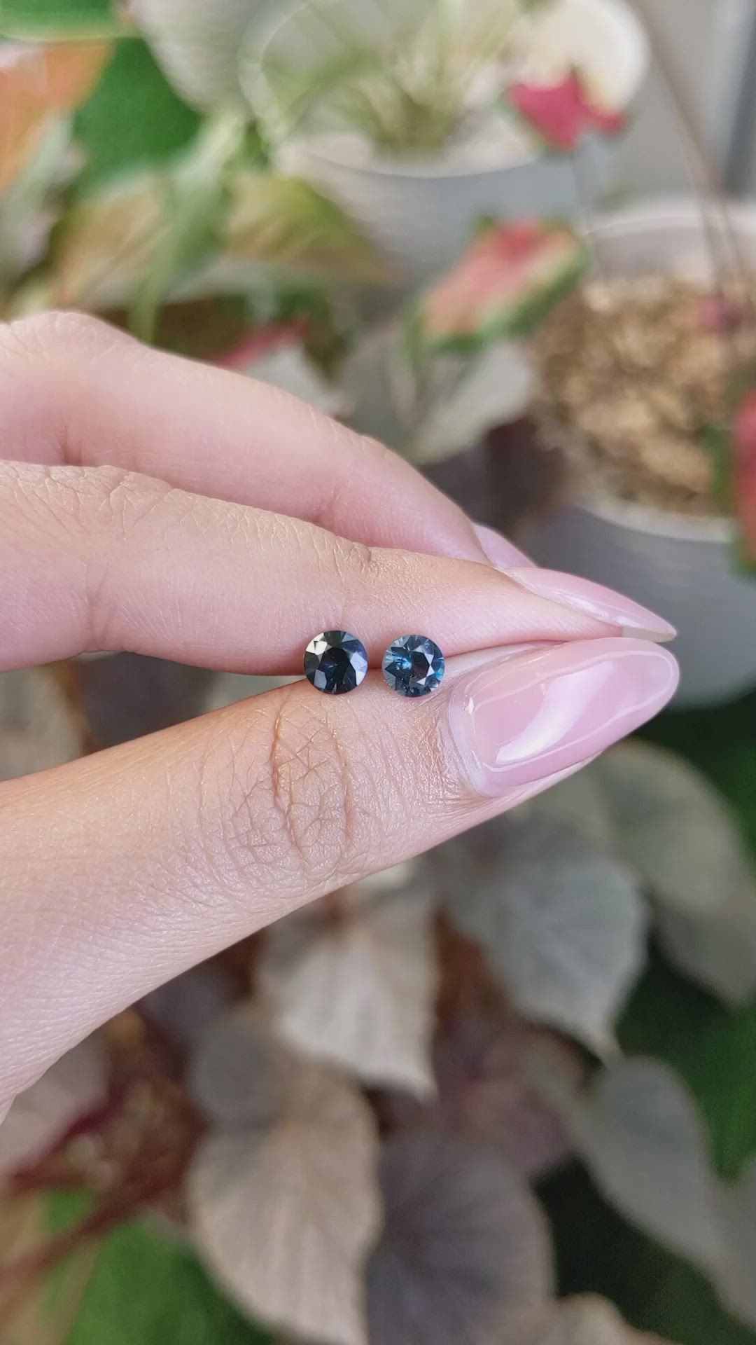 1.03&nbsp;Ct.Tw.Total Carat Weight Greenish Blue Spinel Pair from Ceylon (Sri Lanka) Size Video