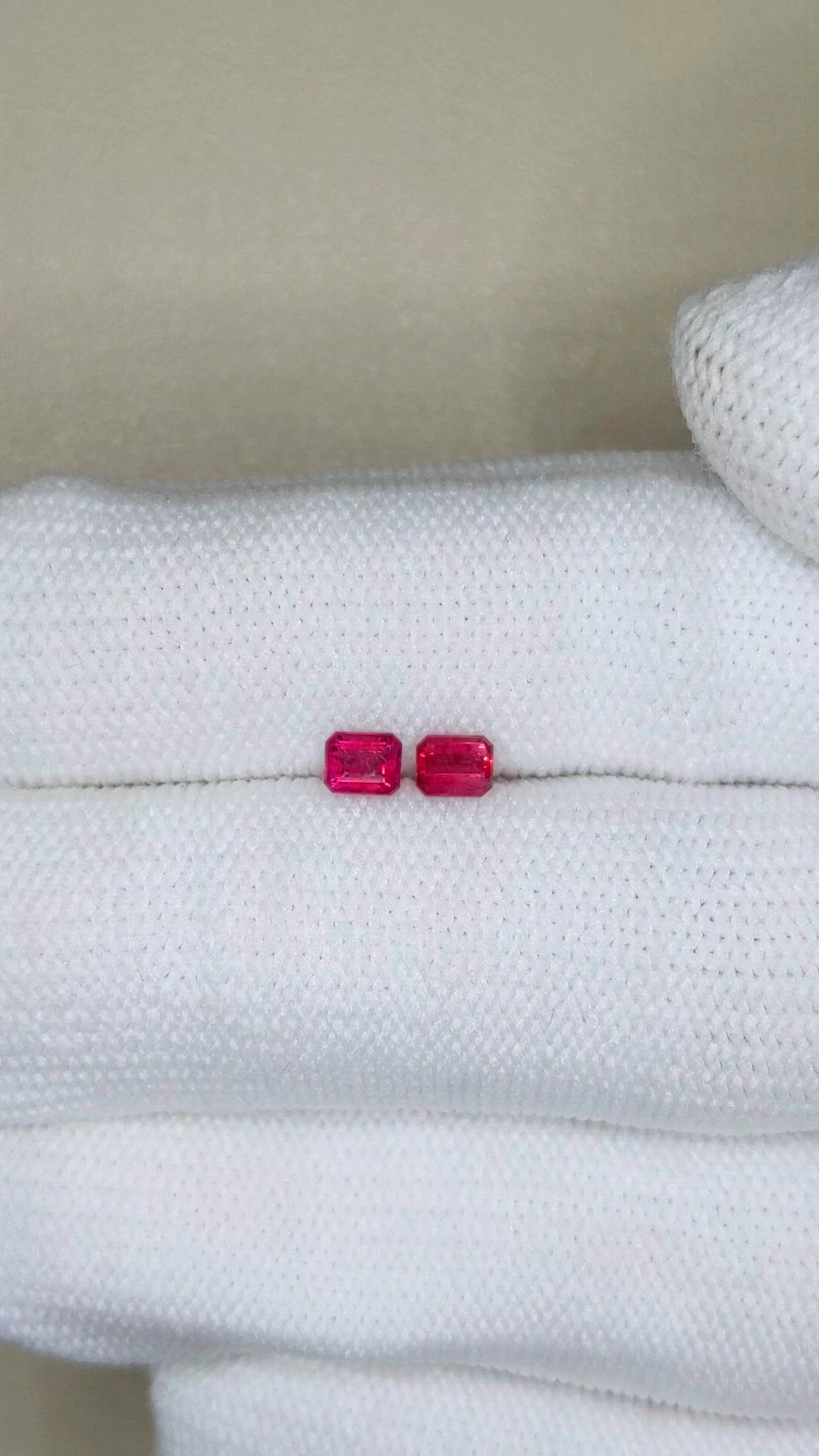 0.33&nbsp;Ct.Tw.Total Carat Weight Red Red Beryl Pair from United States Size Video