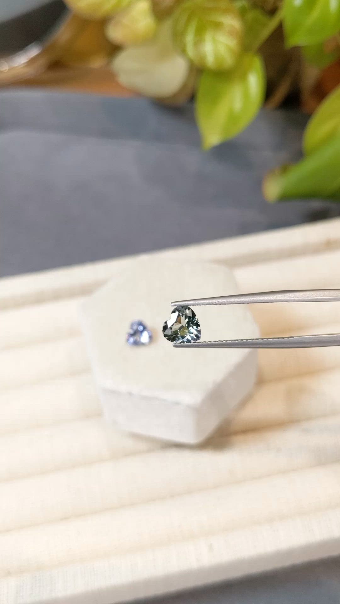 2.12&nbsp;Ct.Tw.Total Carat Weight Bi Color (Peacock) Tanzanite Pair from Tanzania Size Video