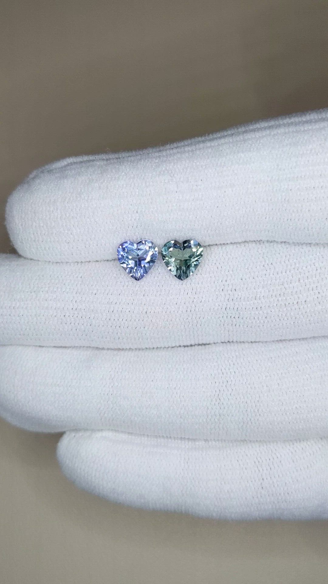 2.12&nbsp;Ct.Tw.Total Carat Weight Bi Color (Peacock) Tanzanite Pair from Tanzania Size Video