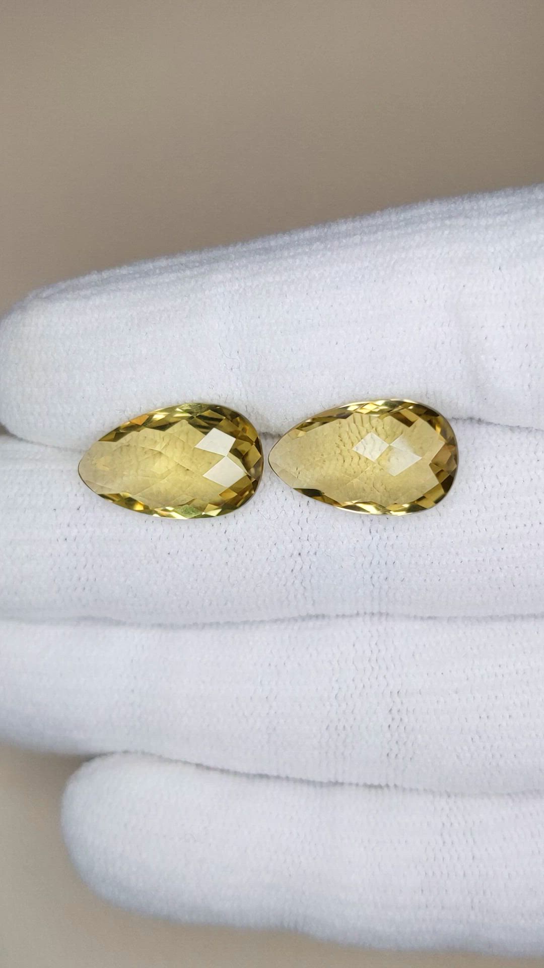 10.45&nbsp;Ct.Tw.Total Carat Weight Yellow Quartz Pair from Brazil Size Video