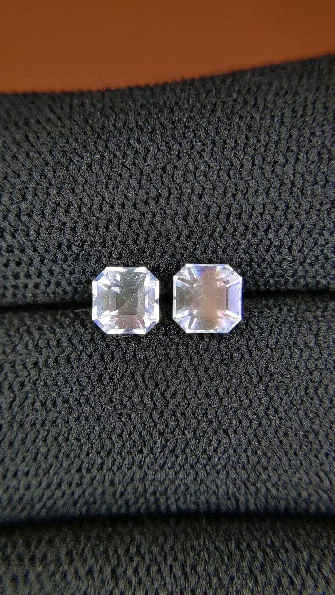 0.96&nbsp;Ct.Tw.Total Carat Weight Rainbow Moonstone Pair from Ceylon (Sri Lanka) Size Video