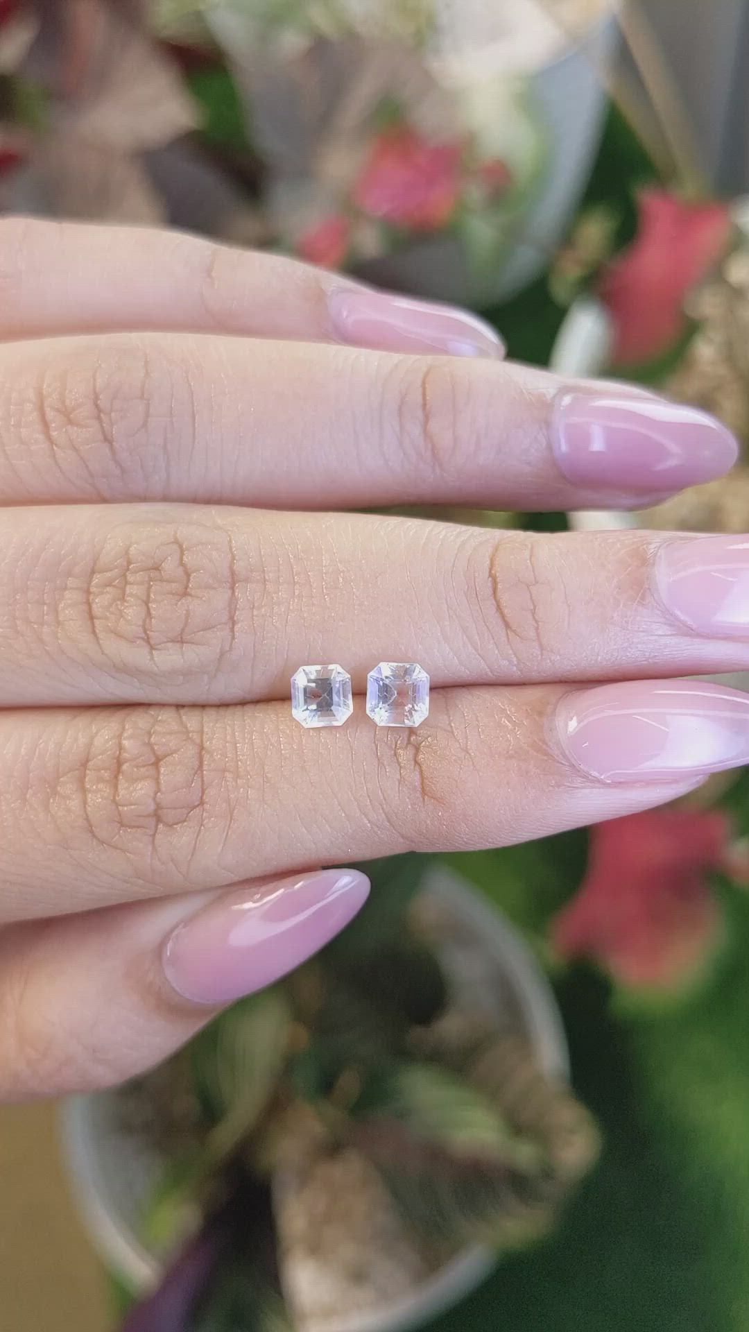 0.96&nbsp;Ct.Tw.Total Carat Weight Rainbow Moonstone Pair from Ceylon (Sri Lanka) Size Video