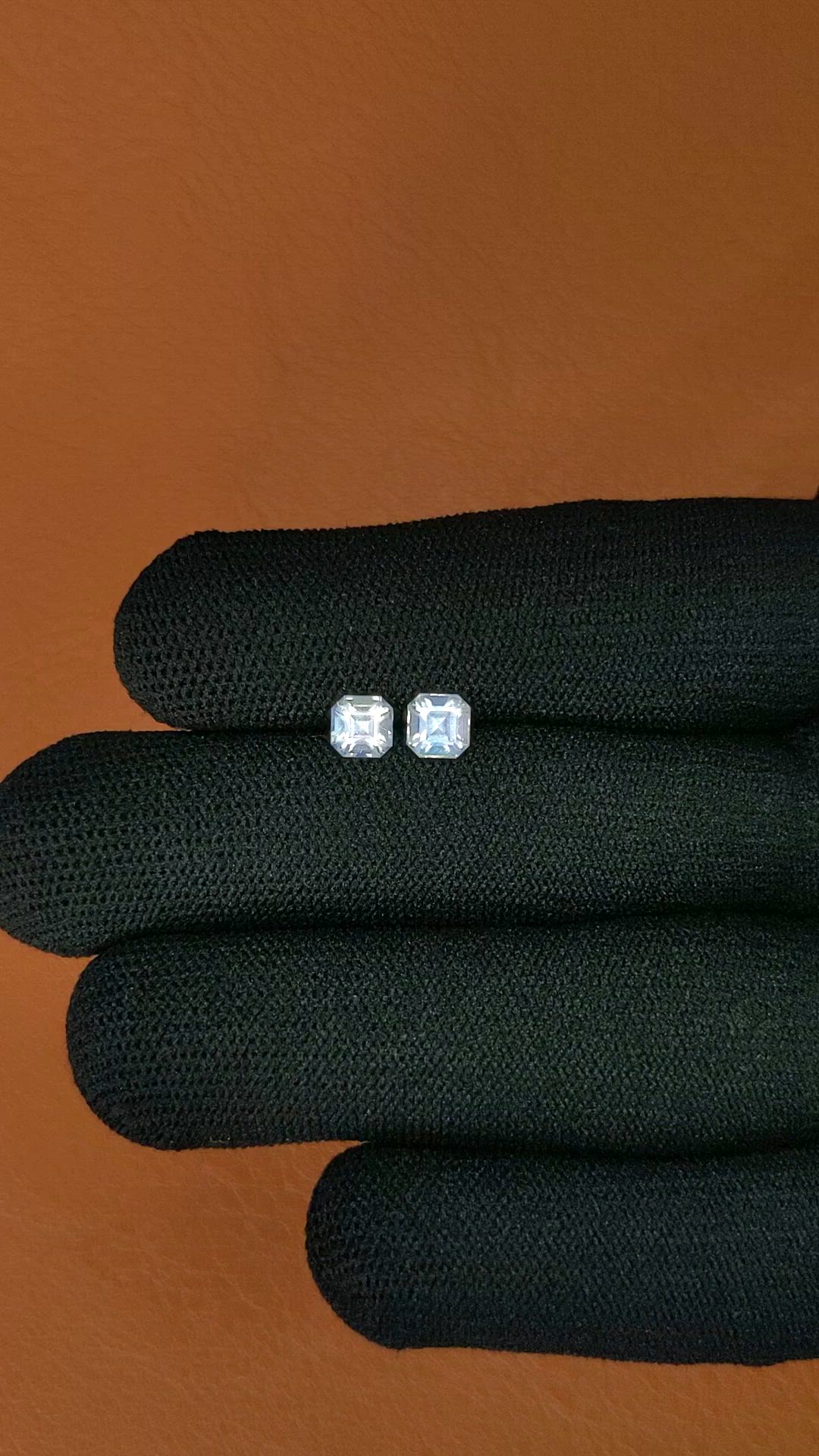 0.96&nbsp;Ct.Tw.Total Carat Weight Rainbow Moonstone Pair from Ceylon (Sri Lanka) Size Video