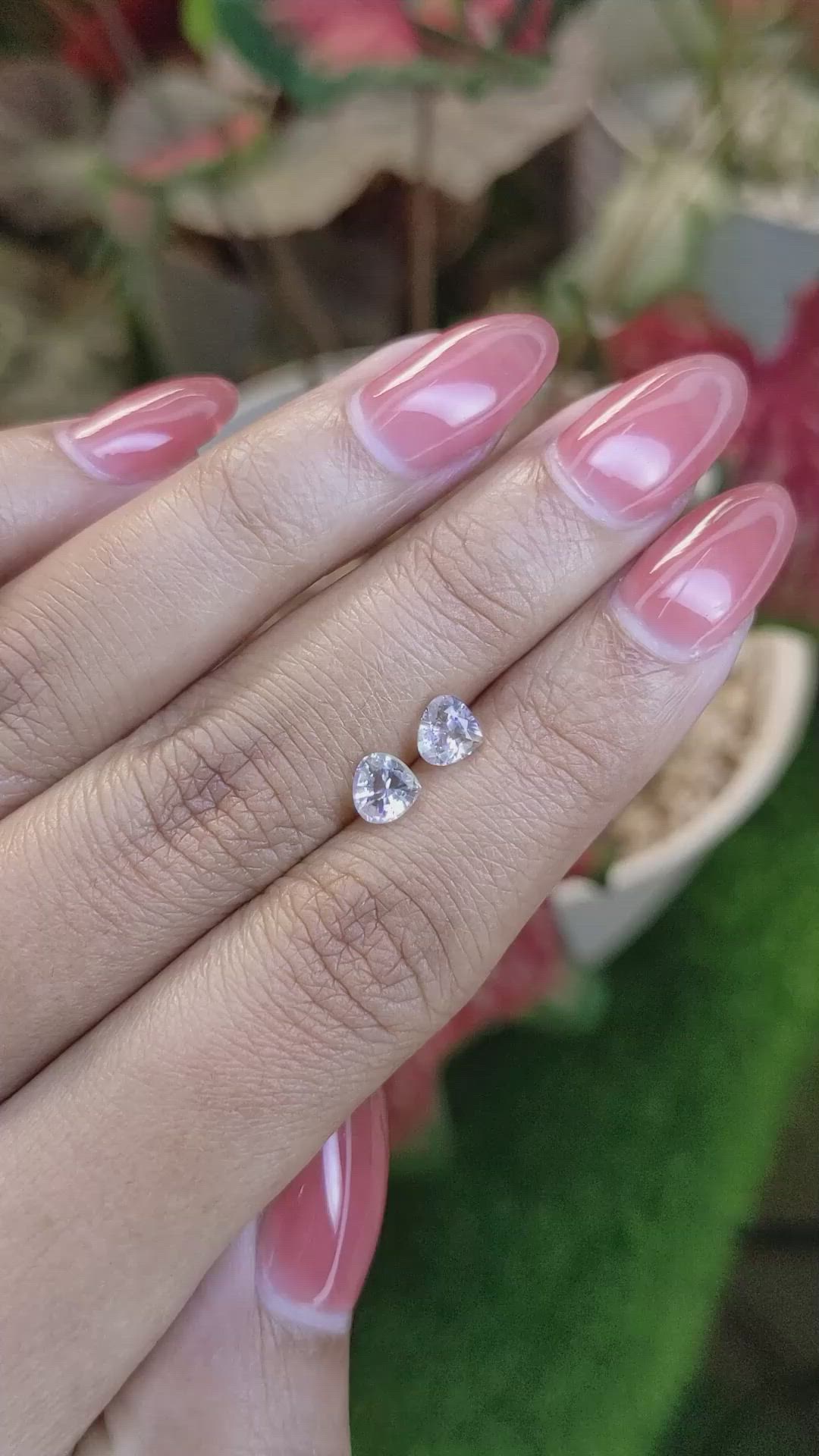 0.97&nbsp;Ct.Tw.Total Carat Weight Rainbow Moonstone Pair from Ceylon (Sri Lanka) Size Video