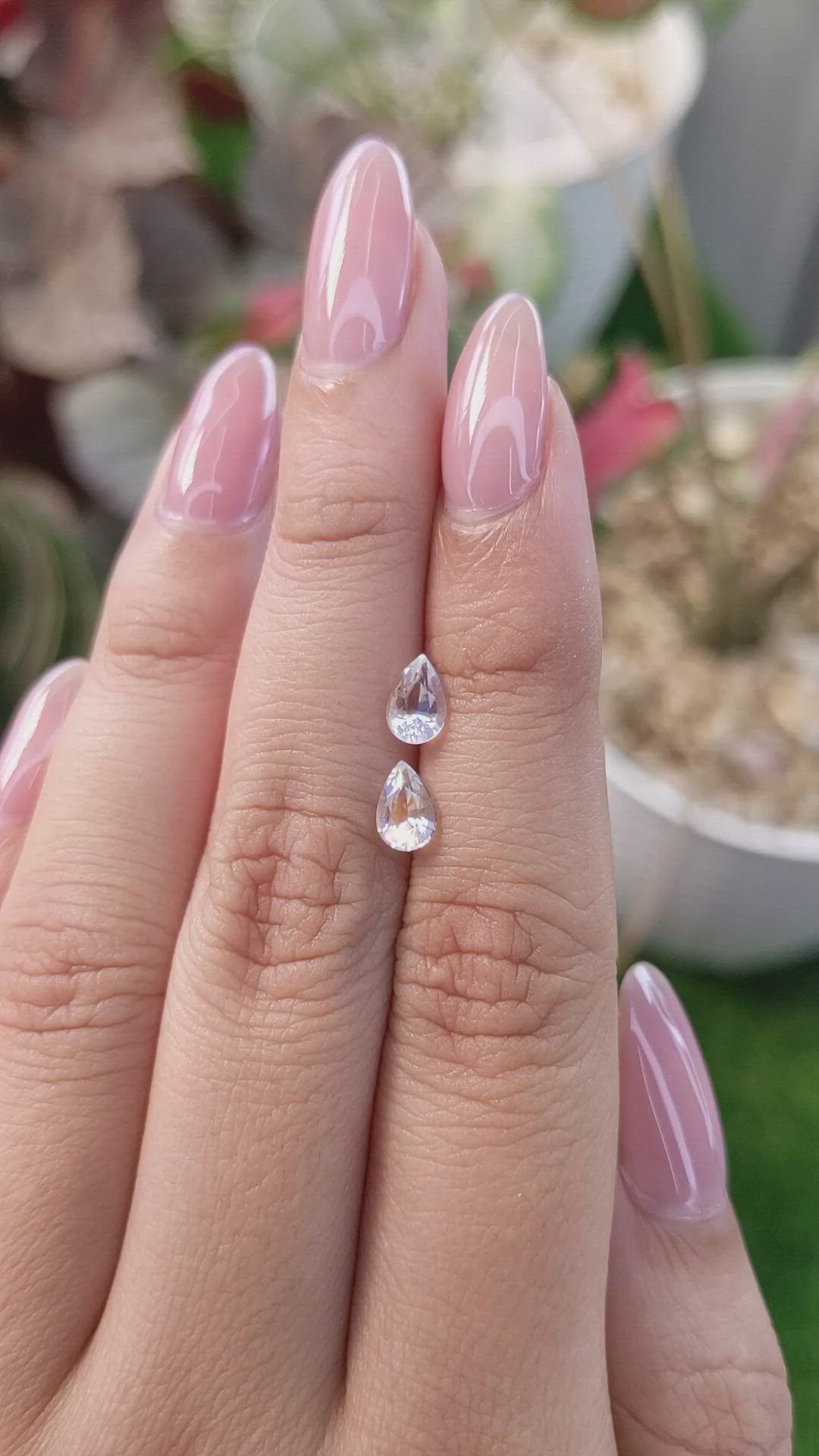 0.94&nbsp;Ct.Tw.Total Carat Weight Rainbow Moonstone Pair from Ceylon (Sri Lanka) Size Video