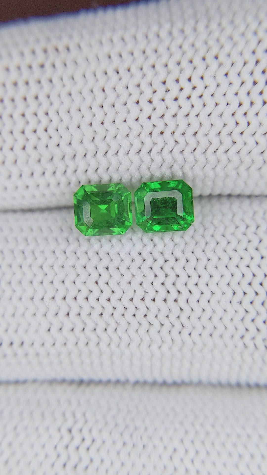 1.61 Ct.Tw.Total Carat Weight Tsavorite Garnet Pair from Kenya Size Video