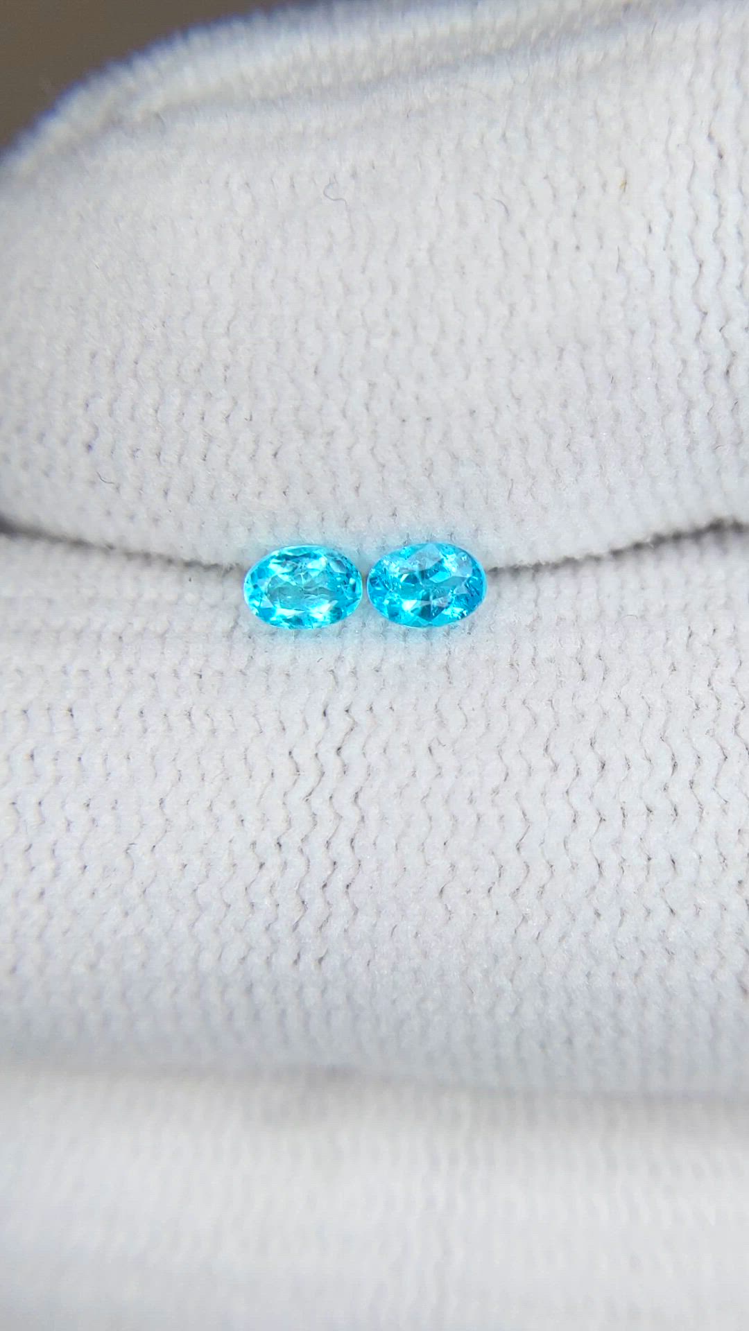 0.22&nbsp;Ct.Tw.Total Carat Weight Blue Paraiba Tourmaline Pair from Brazil Size Video