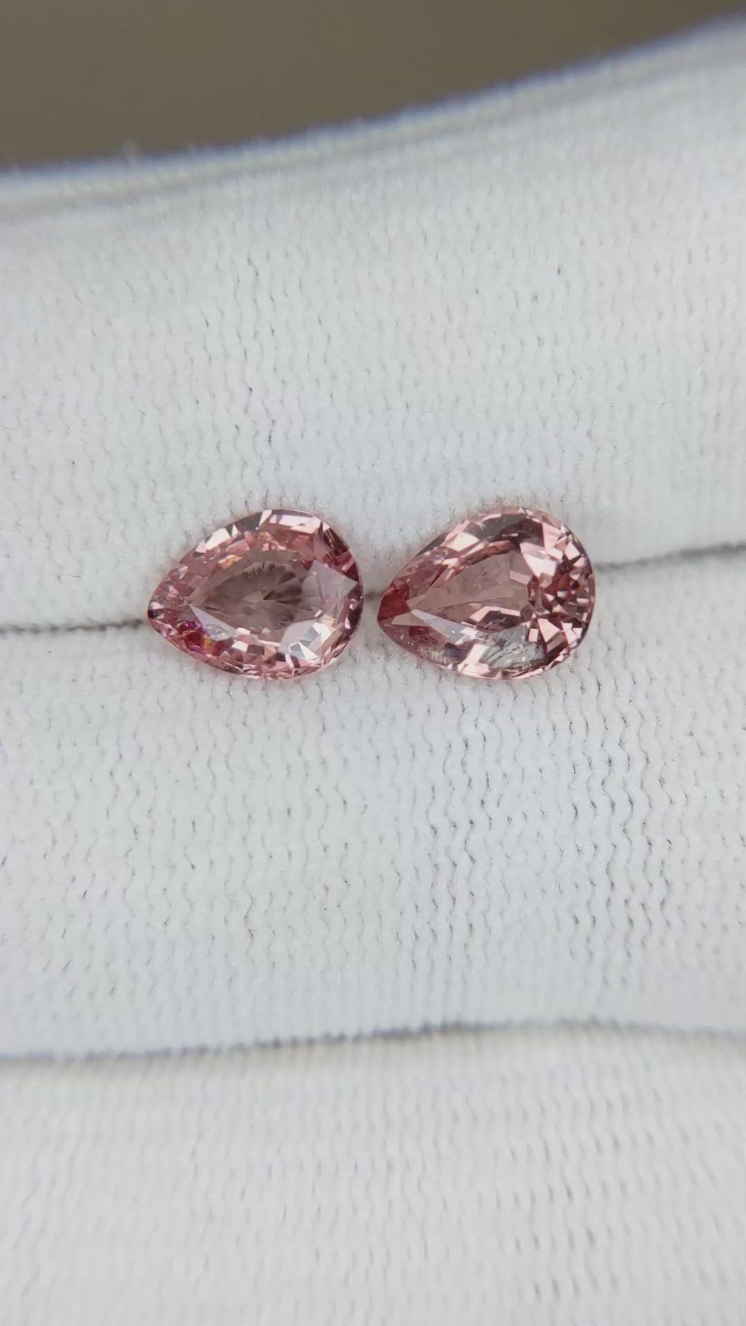 3.00&nbsp;Ct.Tw.Total Carat Weight Reddish Pink Spinel Pair from Burma (Myanmar) Size Video