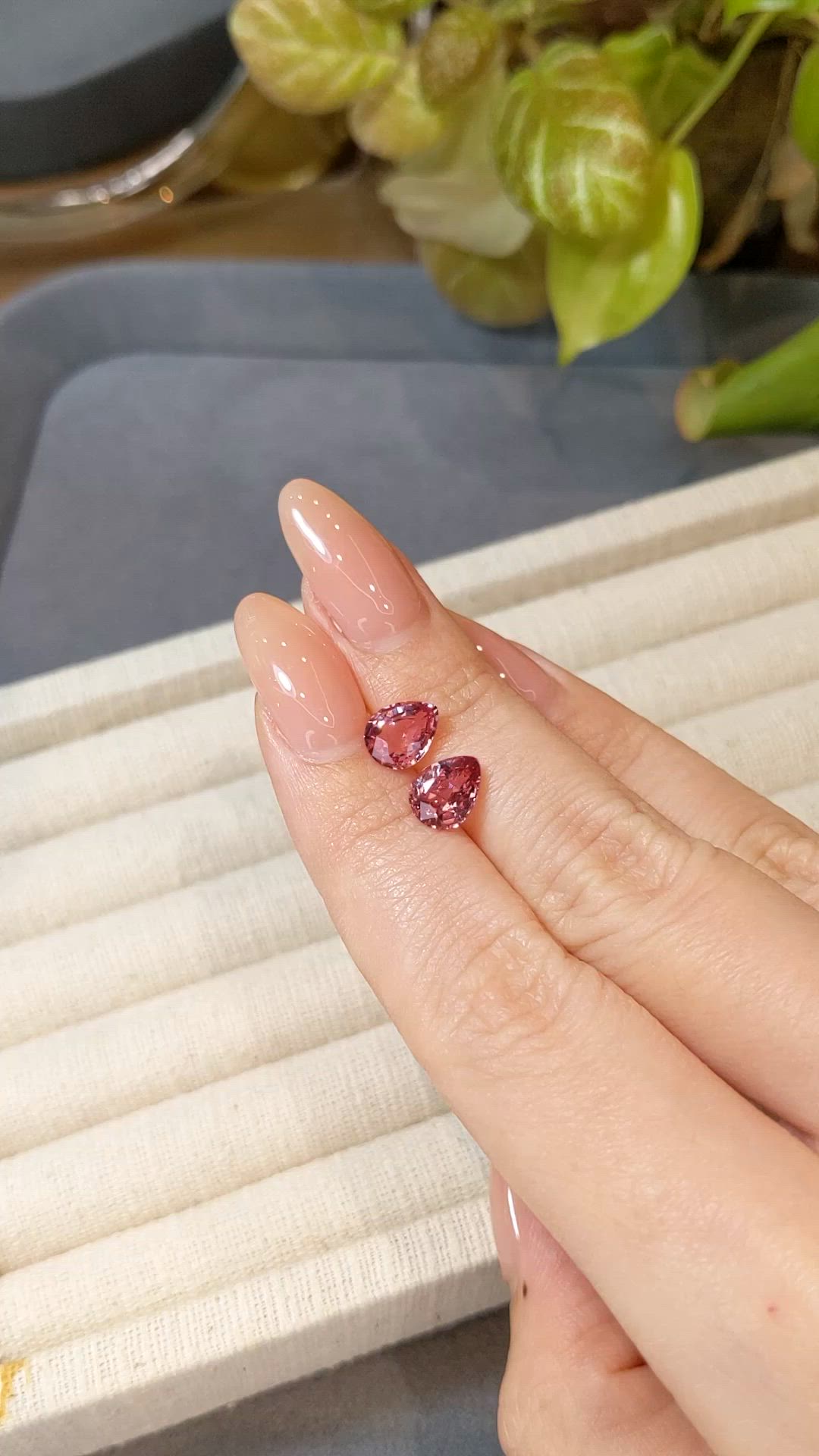 3.00&nbsp;Ct.Tw.Total Carat Weight Reddish Pink Spinel Pair from Burma (Myanmar) Size Video