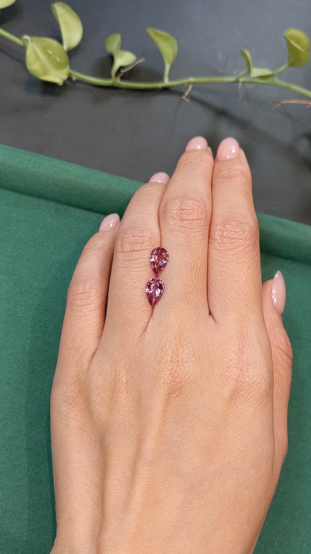 2.37&nbsp;Ct.Tw.Total Carat Weight Reddish Pink Spinel Pair from Burma (Myanmar) Size Video