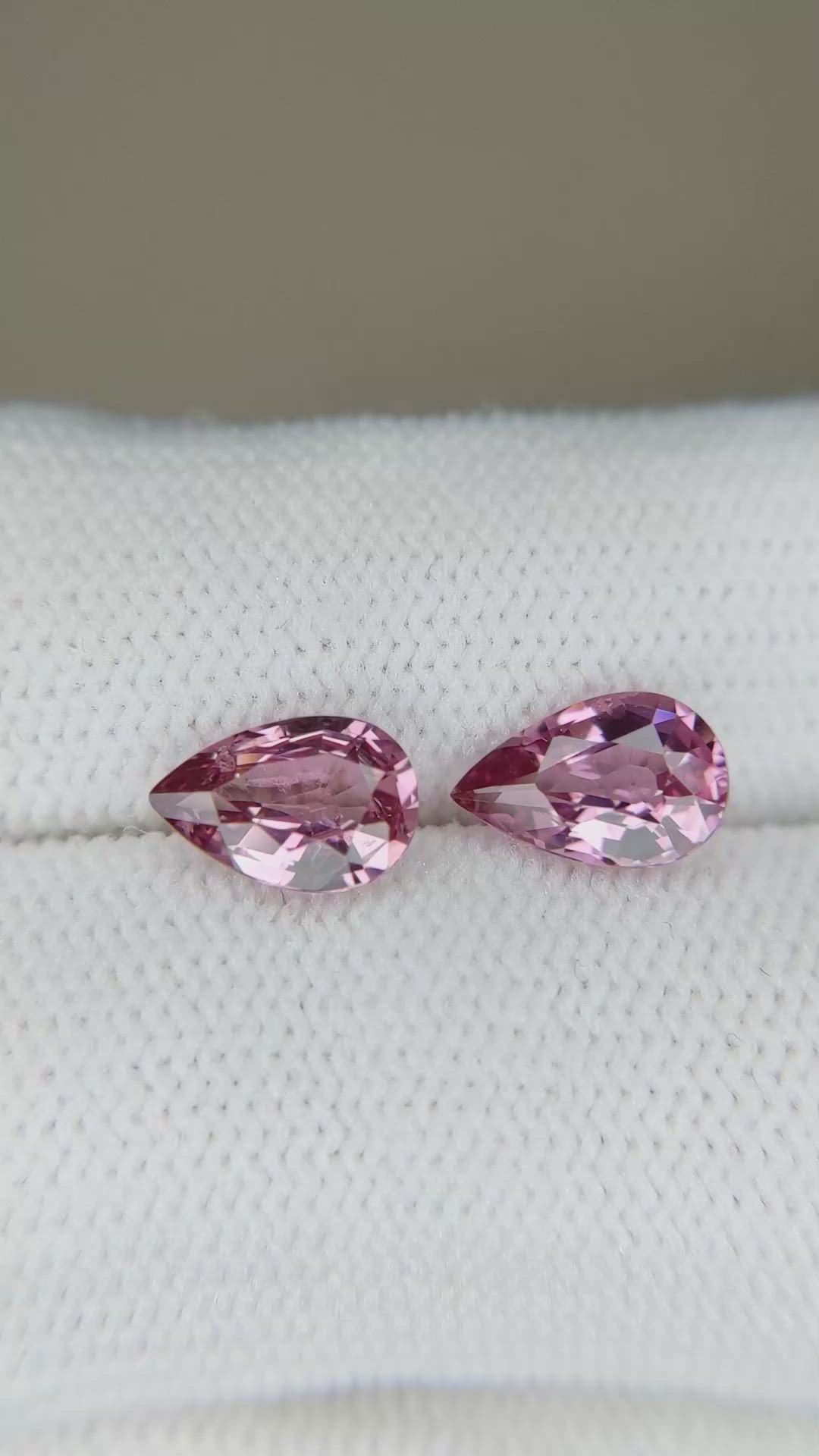 2.37&nbsp;Ct.Tw.Total Carat Weight Reddish Pink Spinel Pair from Burma (Myanmar) Size Video