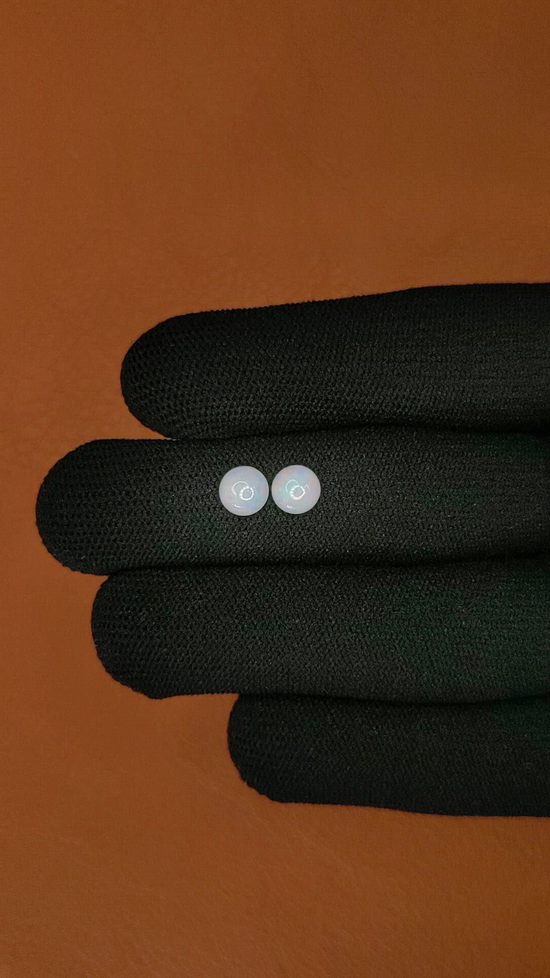0.88&nbsp;Ct.Tw.Total Carat Weight Multi Color Cabochon Opal Pair from Australia Size Video