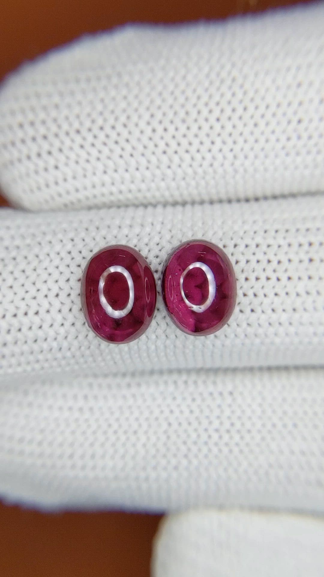 5.37 Ct.Tw.Total Carat Weight Pinkish Purple Cabochon Rhodolite Garnet Pair from Ceylon (Sri Lanka) Size Video