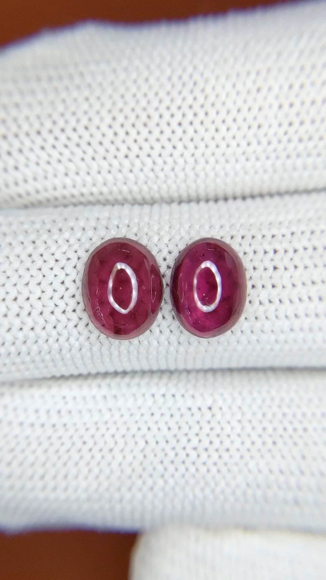 4.71 Ct.Tw.Total Carat Weight Pinkish Purple Cabochon Rhodolite Garnet Pair from Ceylon (Sri Lanka) Size Video