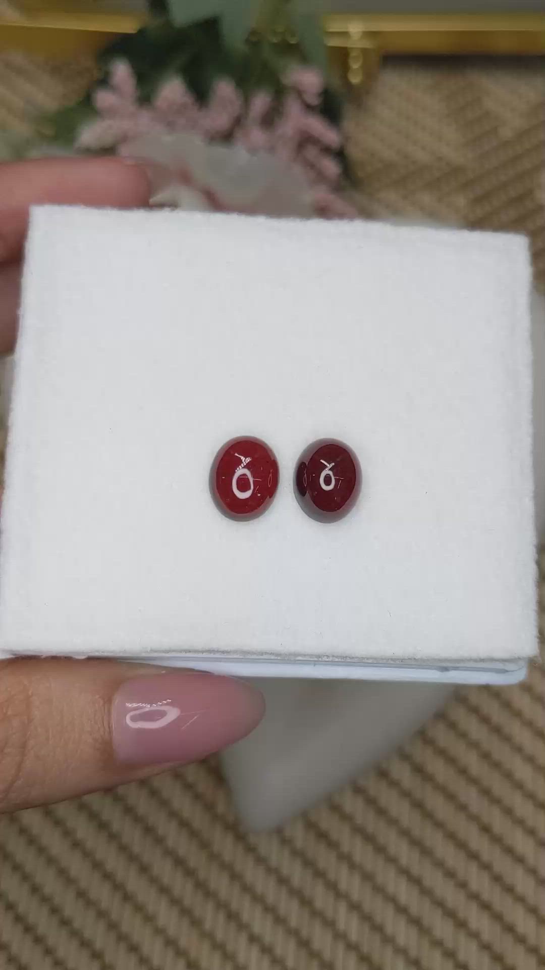 9.09&nbsp;Ct.Tw.Total Carat Weight Orangish Red Cabochon Almandine Garnet Pair from Ceylon (Sri Lanka) Size Video