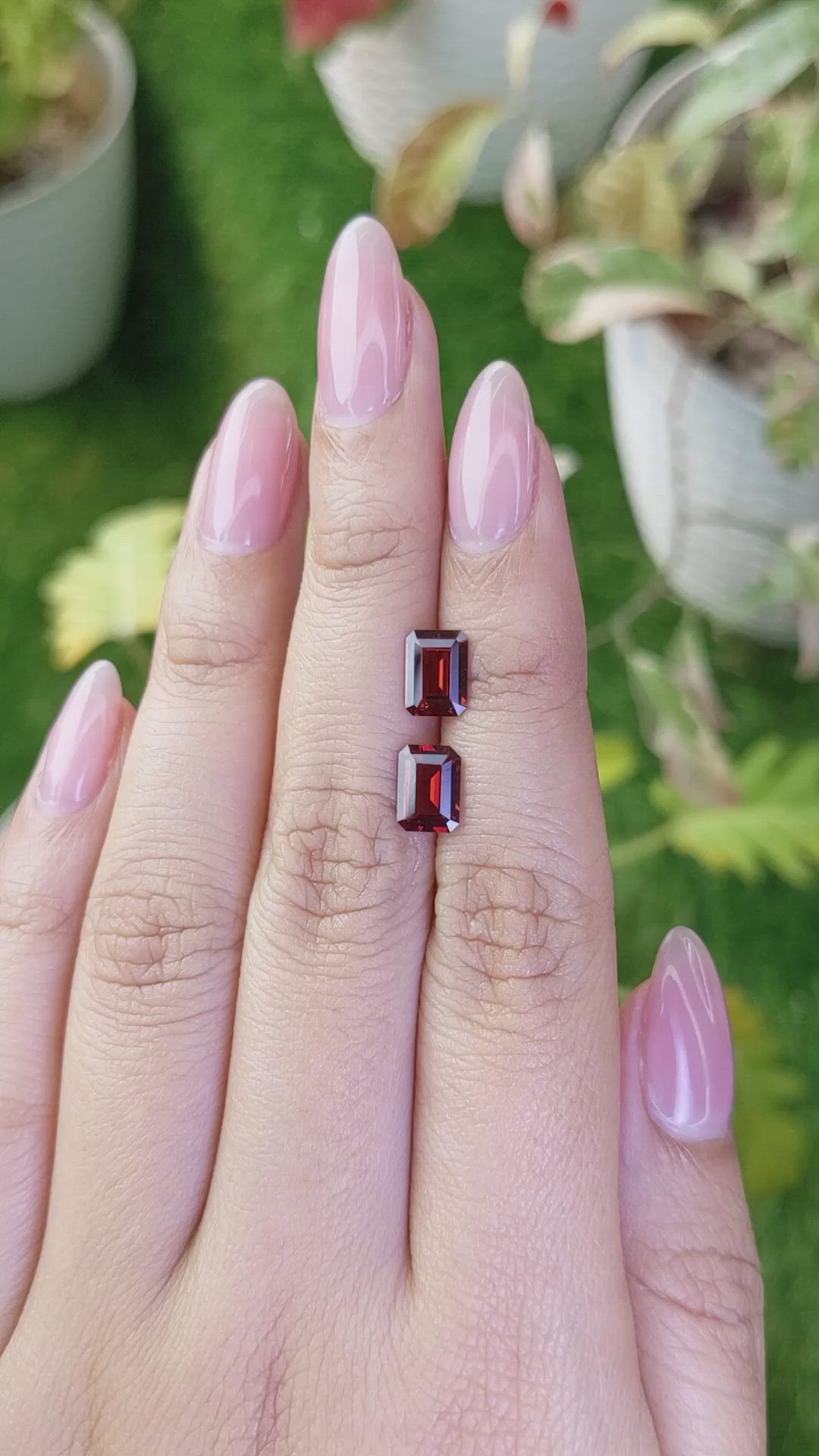 2.38&nbsp;Ct.Tw.Total Carat Weight Red Almandine Garnet Pair from Ceylon (Sri Lanka) Size Video