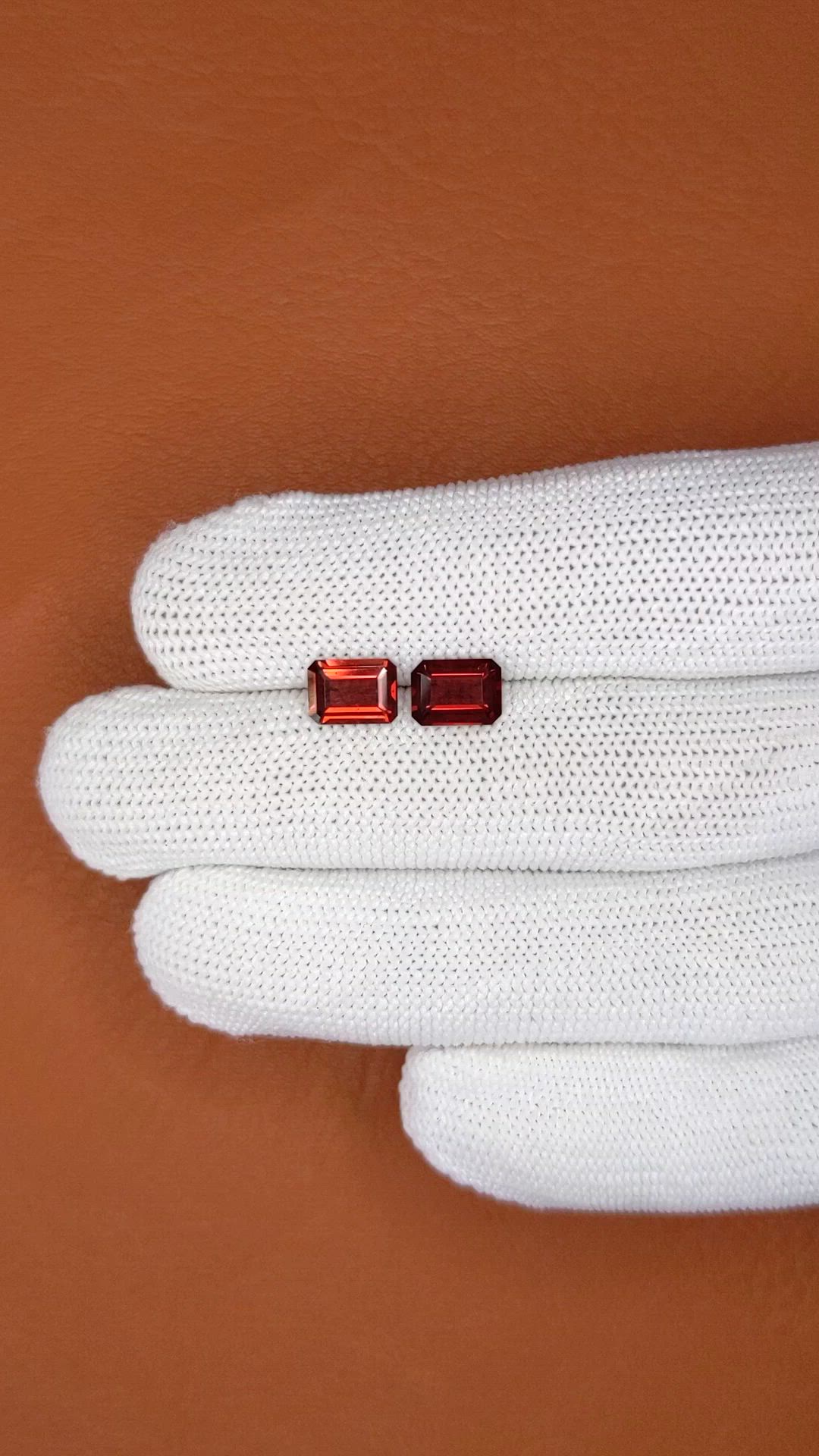 2.38&nbsp;Ct.Tw.Total Carat Weight Red Almandine Garnet Pair from Ceylon (Sri Lanka) Size Video
