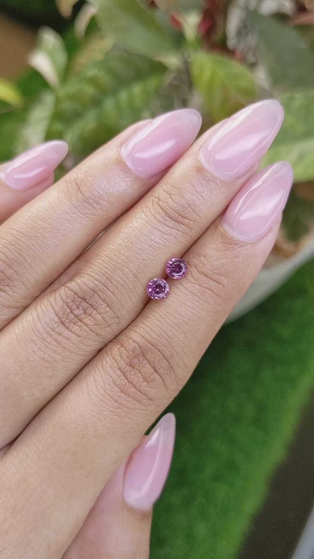 0.76&nbsp;Ct.Tw.Total Carat Weight Pinkish Purple Rhodolite Garnet Pair from Ceylon (Sri Lanka) Size Video