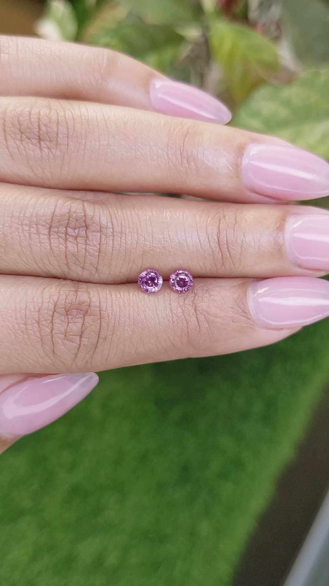 0.76&nbsp;Ct.Tw.Total Carat Weight Pinkish Purple Rhodolite Garnet Pair from Ceylon (Sri Lanka) Size Video
