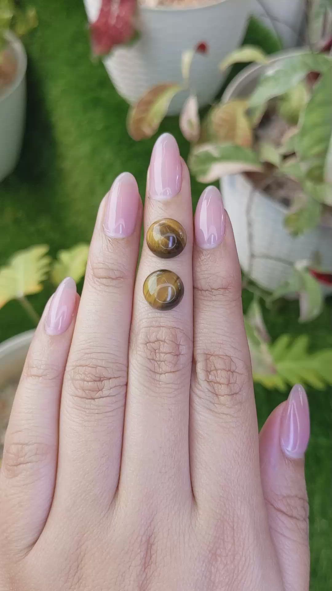 9.04&nbsp;Ct.Tw.Total Carat Weight Cabochon Tiger's Eye Pair from Ceylon (Sri Lanka) Size Video