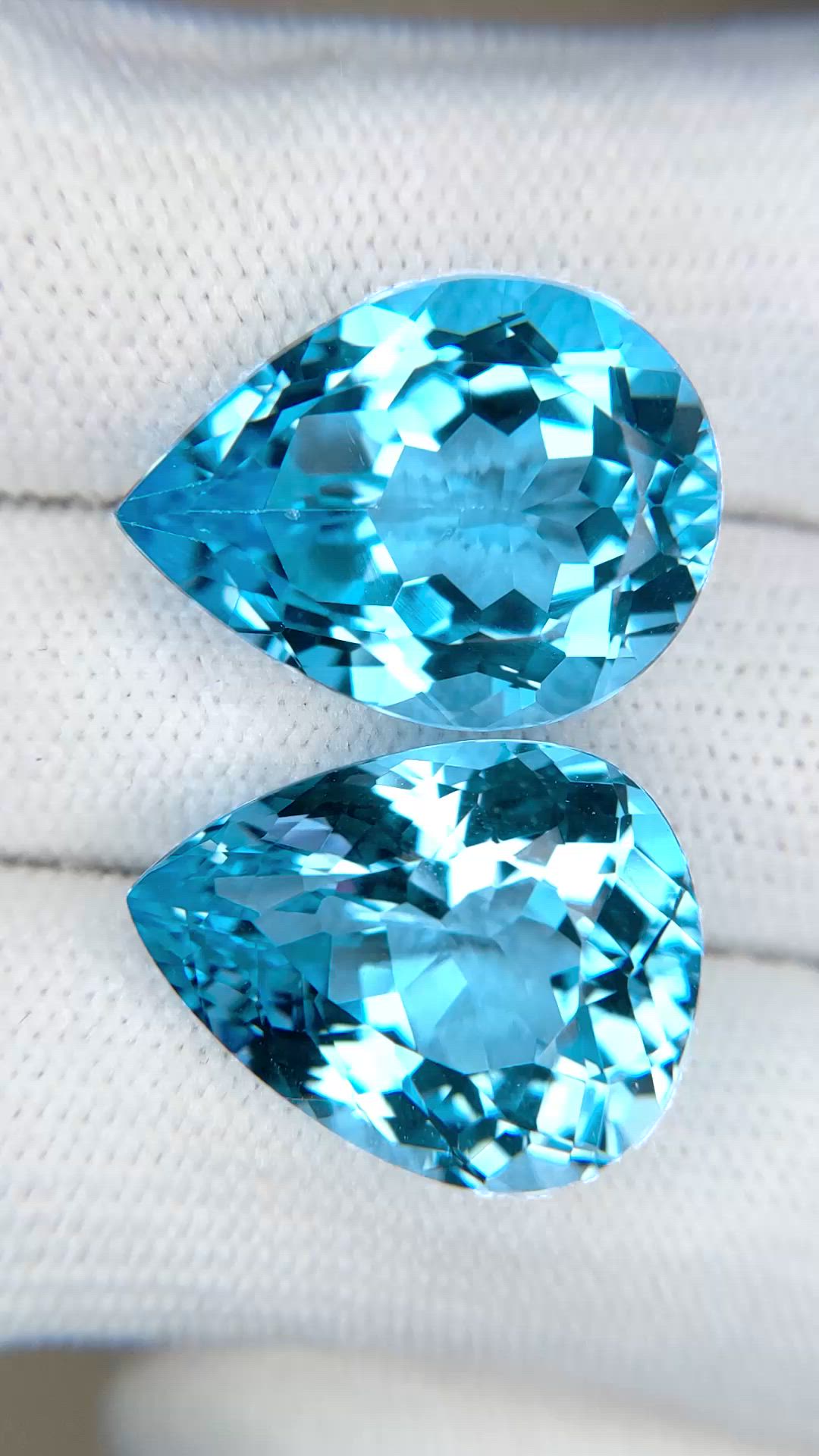 40.12&nbsp;Ct.Tw.Total Carat Weight Blue Topaz Pair from Brazil Size Video