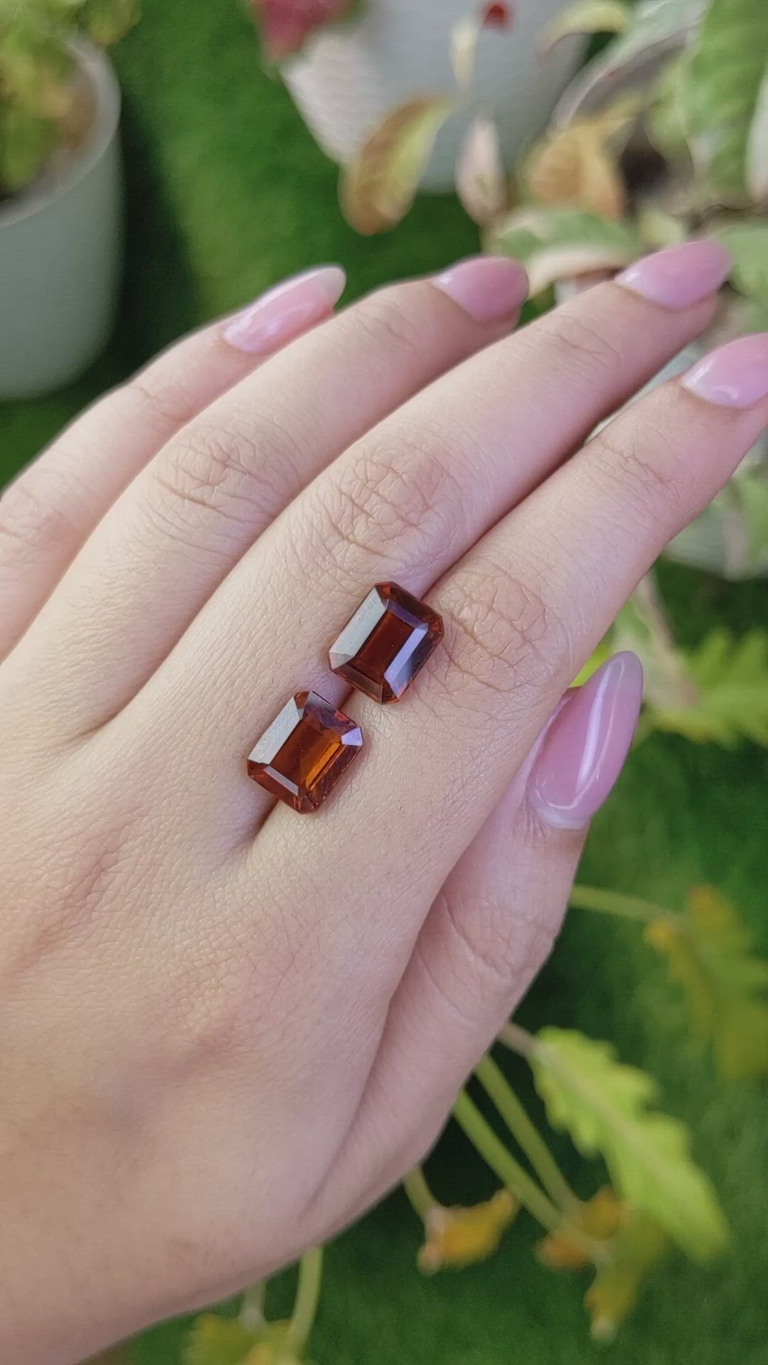 9.67&nbsp;Ct.Tw.Total Carat Weight Orange Hessonite Garnet Pair from Madagascar Size Video