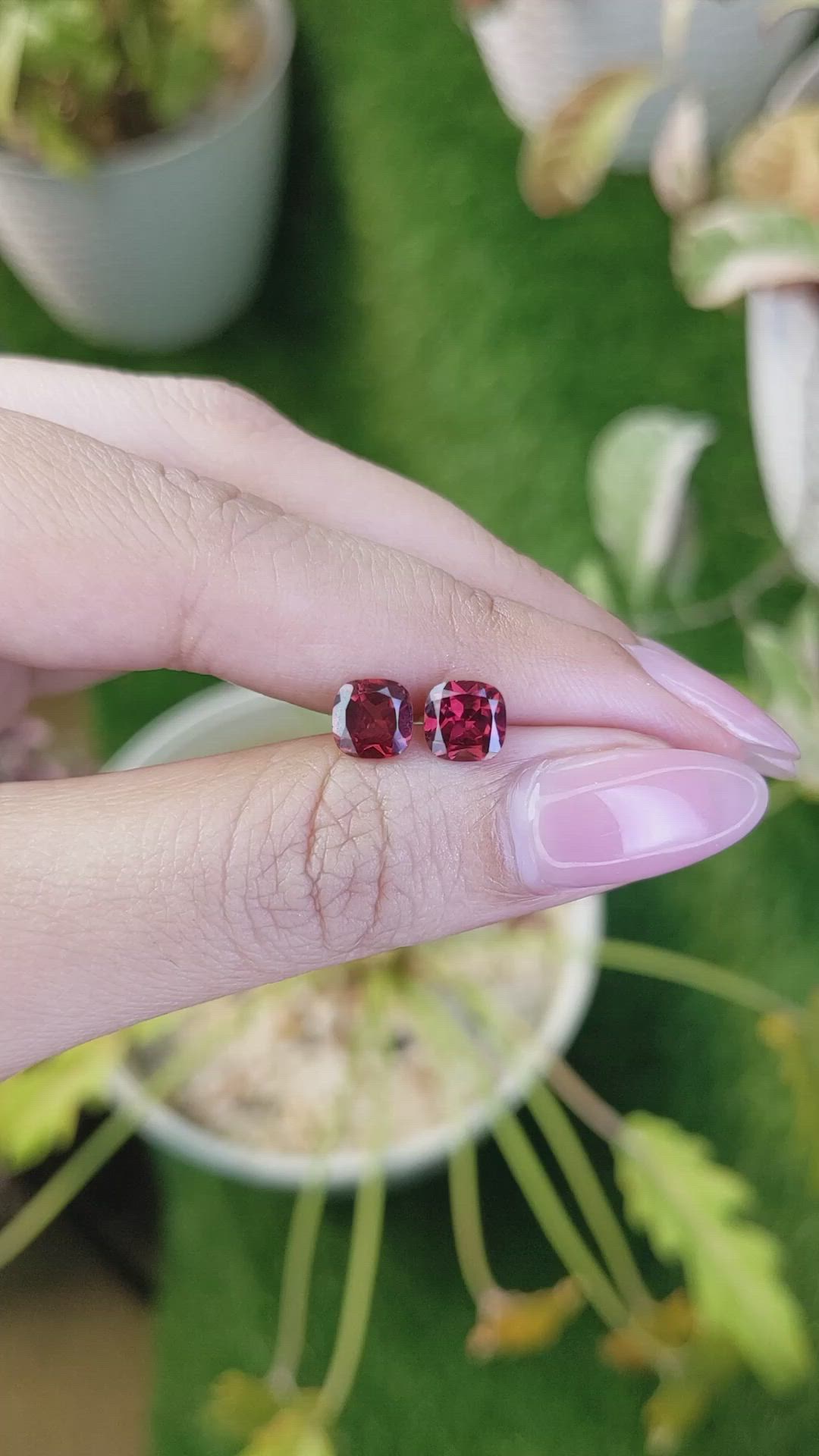 2.08&nbsp;Ct.Tw.Total Carat Weight Red Garnet Pair from Ceylon (Sri Lanka) Size Video