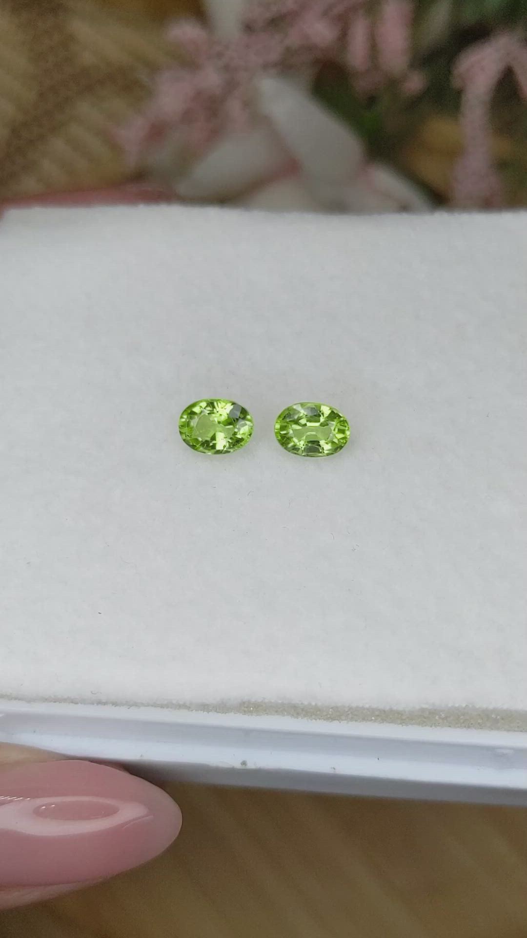 1.90 Ct.Tw.Total Carat Weight Green (Lime Green) Peridot Pair from Brazil Size Video