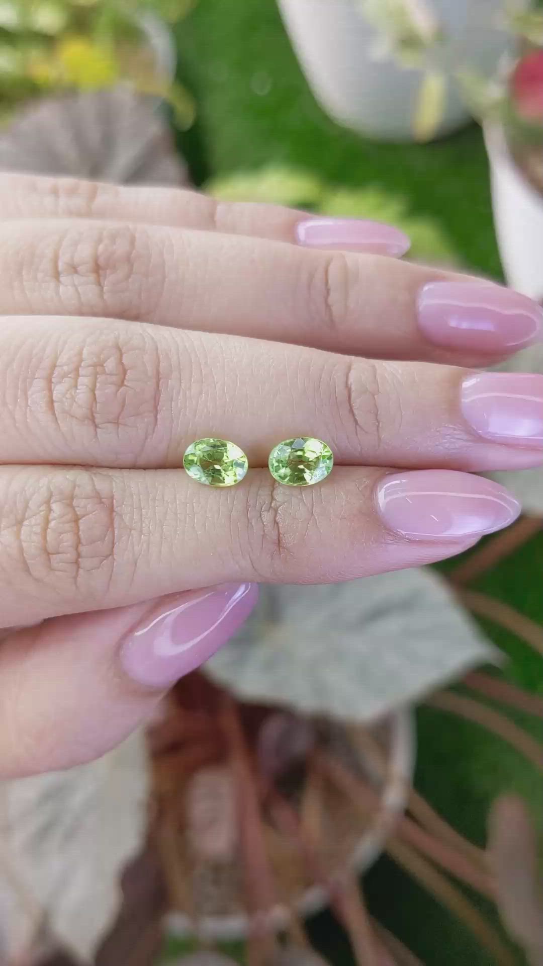 1.90 Ct.Tw.Total Carat Weight Green (Lime Green) Peridot Pair from Brazil Size Video