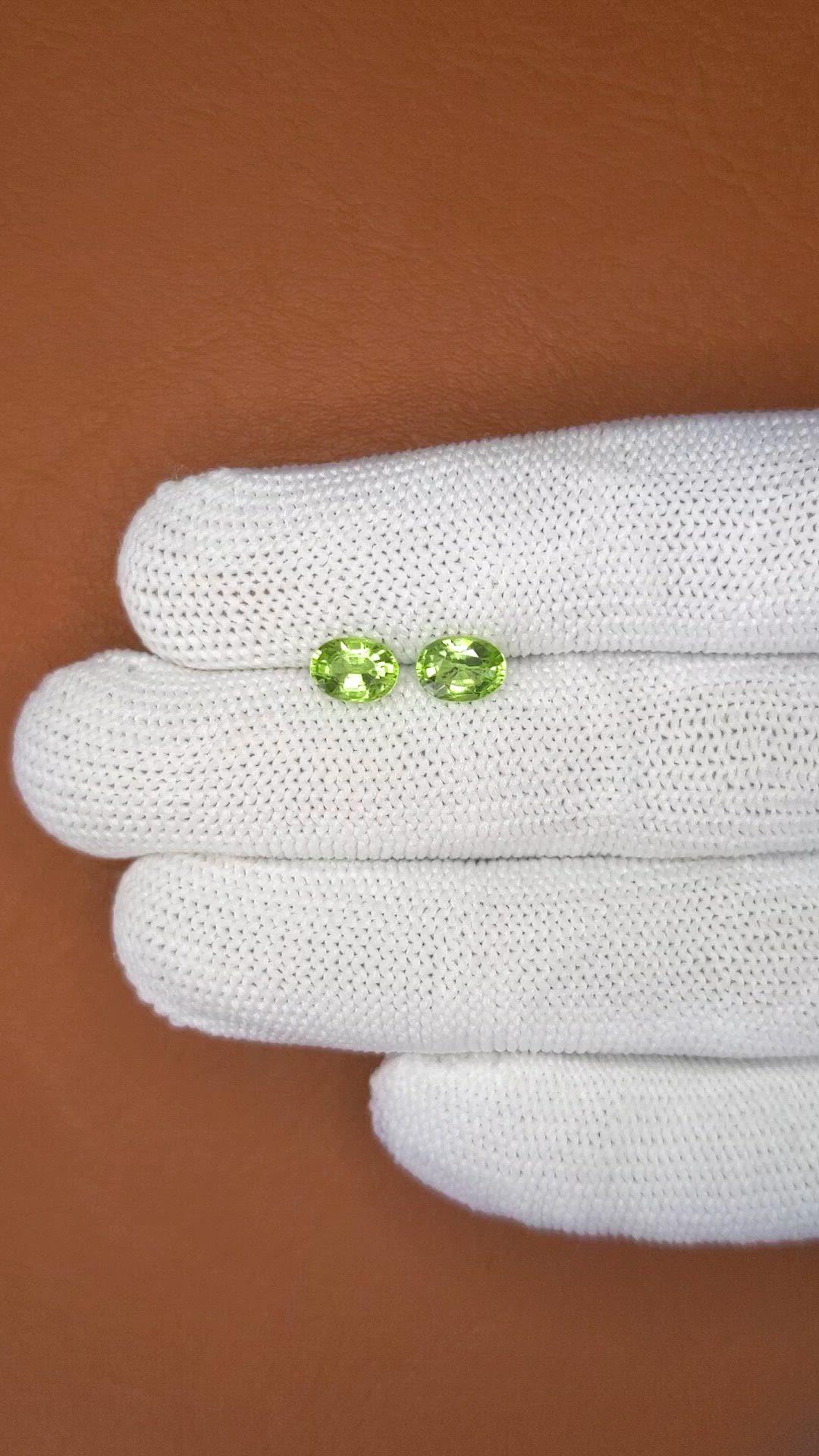 1.90 Ct.Tw.Total Carat Weight Green (Lime Green) Peridot Pair from Brazil Size Video