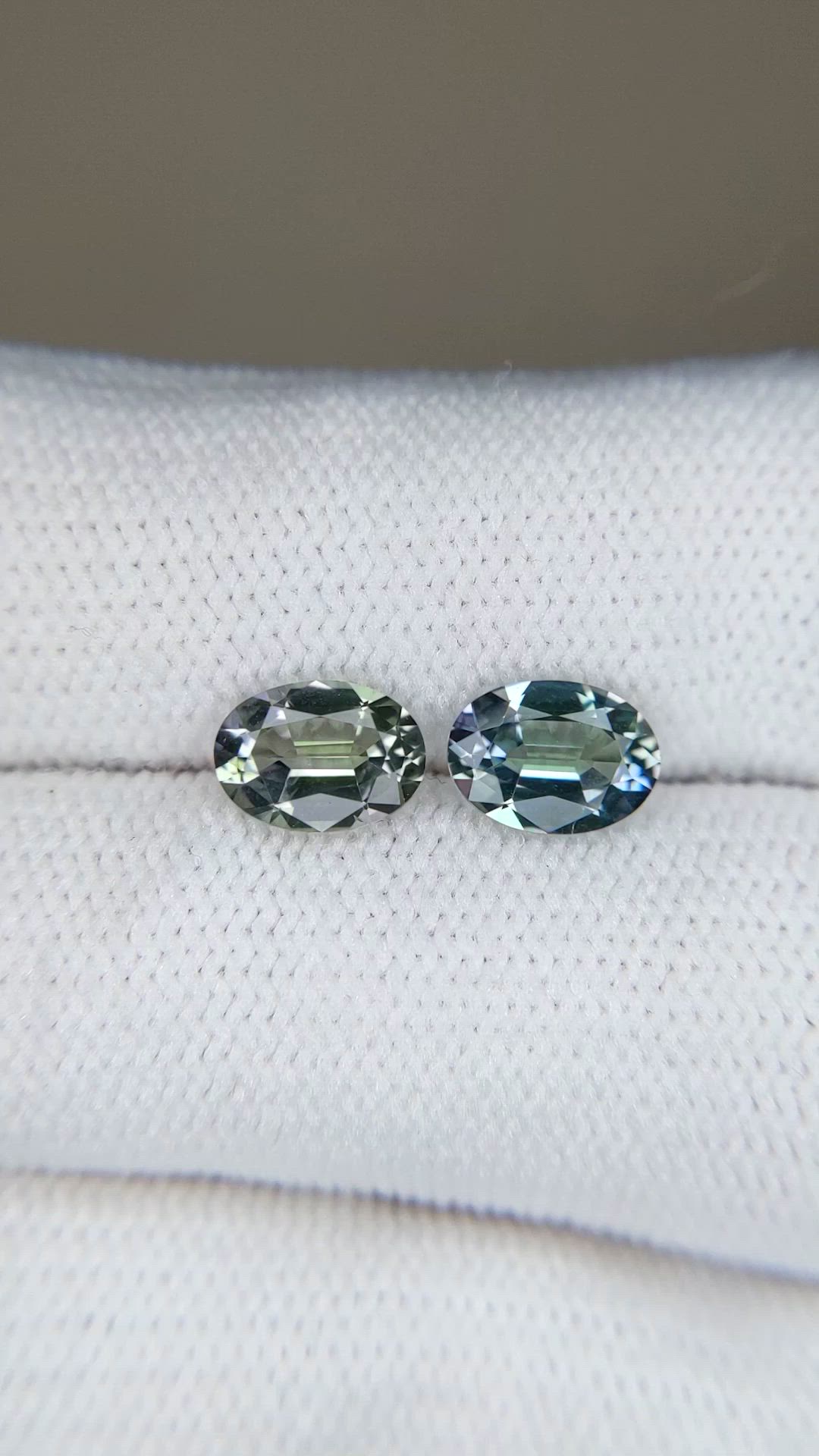 1.96&nbsp;Ct.Tw.Total Carat Weight Bi Color (Peacock) Tanzanite Pair from Tanzania Size Video