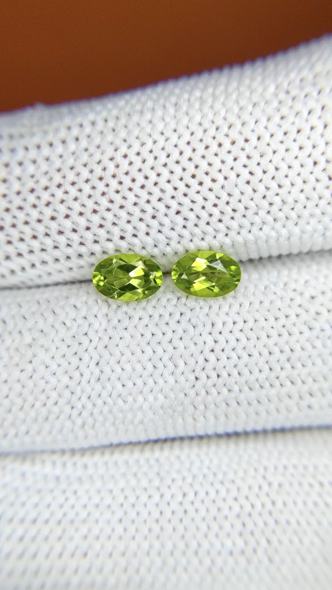 1.00 Ct.Tw.Total Carat Weight Yellowish Green Peridot Pair from Brazil Size Video