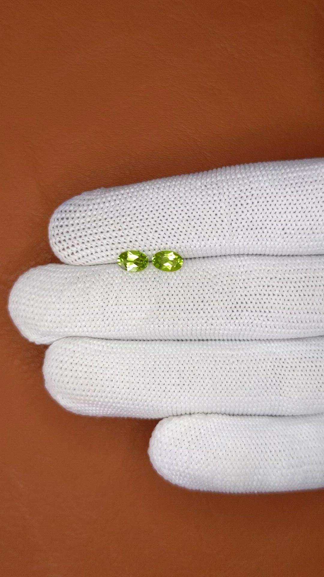 1.00 Ct.Tw.Total Carat Weight Yellowish Green Peridot Pair from Brazil Size Video