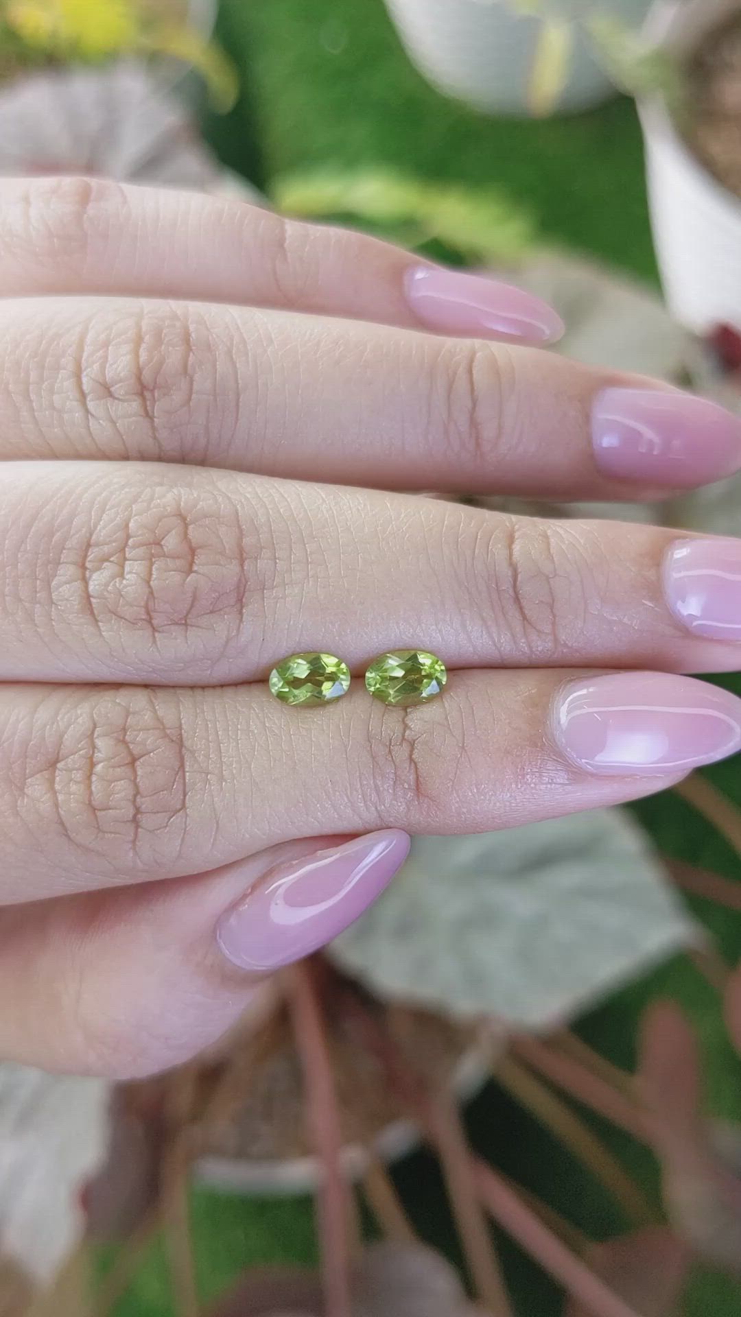 1.00 Ct.Tw.Total Carat Weight Yellowish Green Peridot Pair from Brazil Size Video