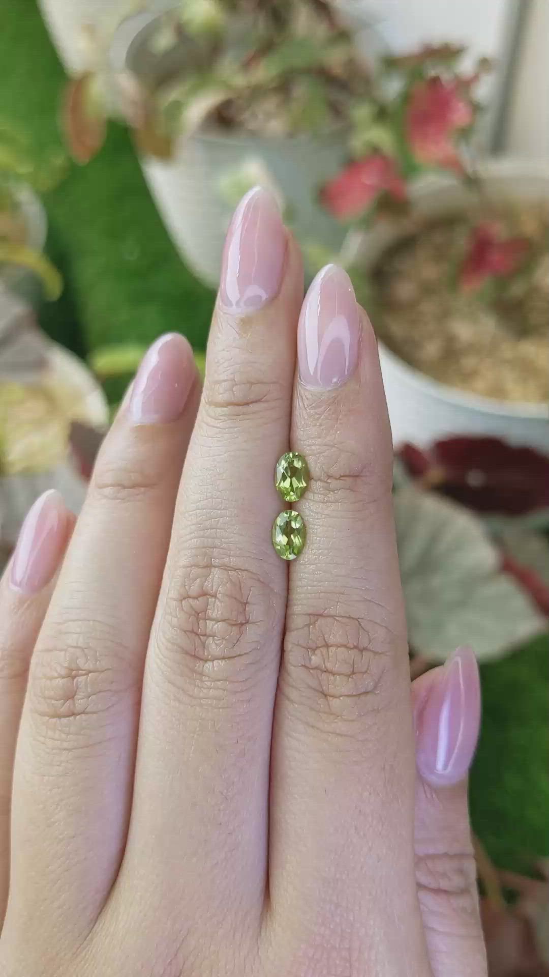 1.00 Ct.Tw.Total Carat Weight Yellowish Green Peridot Pair from Brazil Size Video