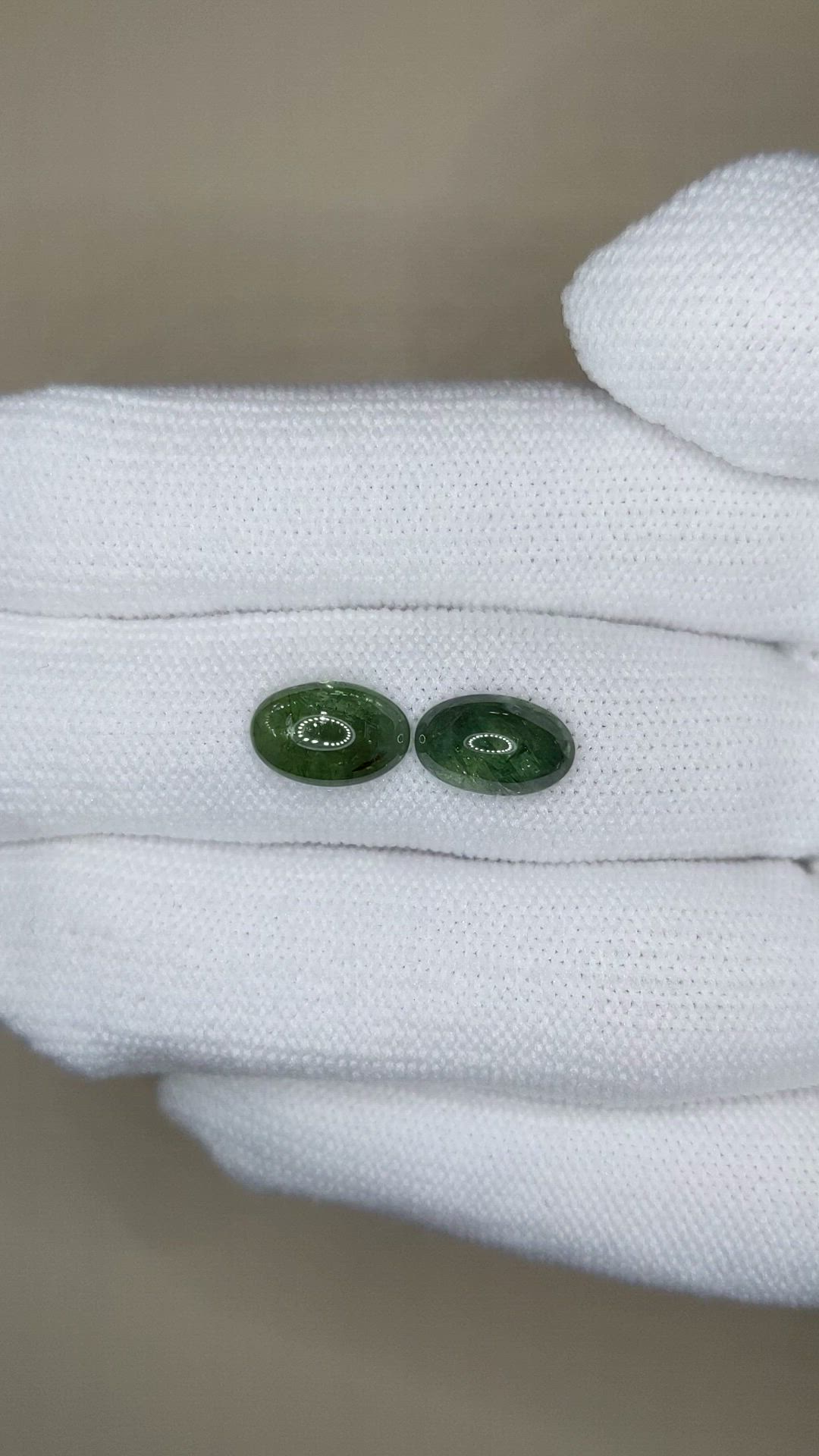 4.75&nbsp;Ct.Tw.Total Carat Weight Cabochon Alexandrite Pair from Russia Size Video