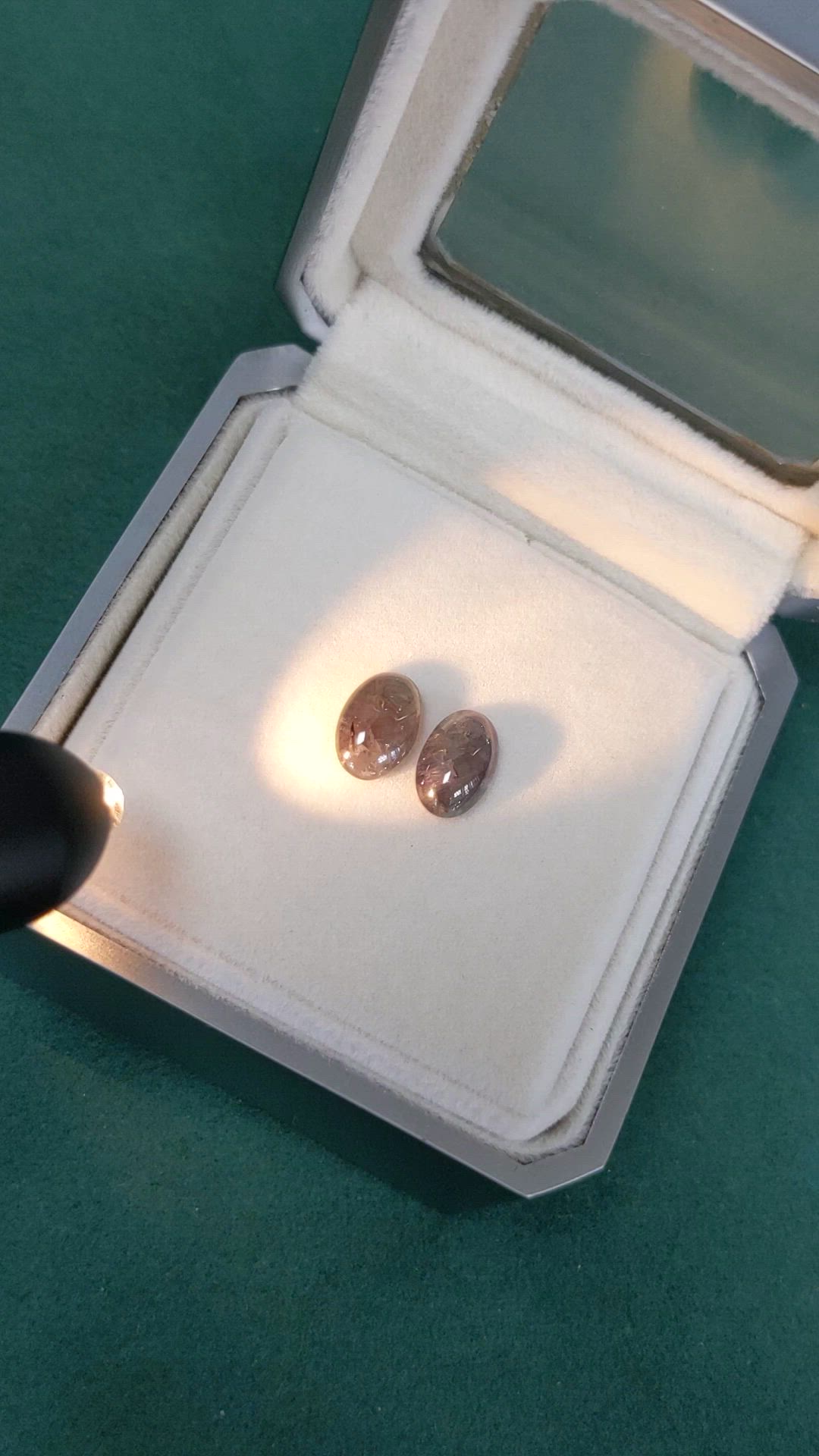 4.75&nbsp;Ct.Tw.Total Carat Weight Cabochon Alexandrite Pair from Russia Size Video